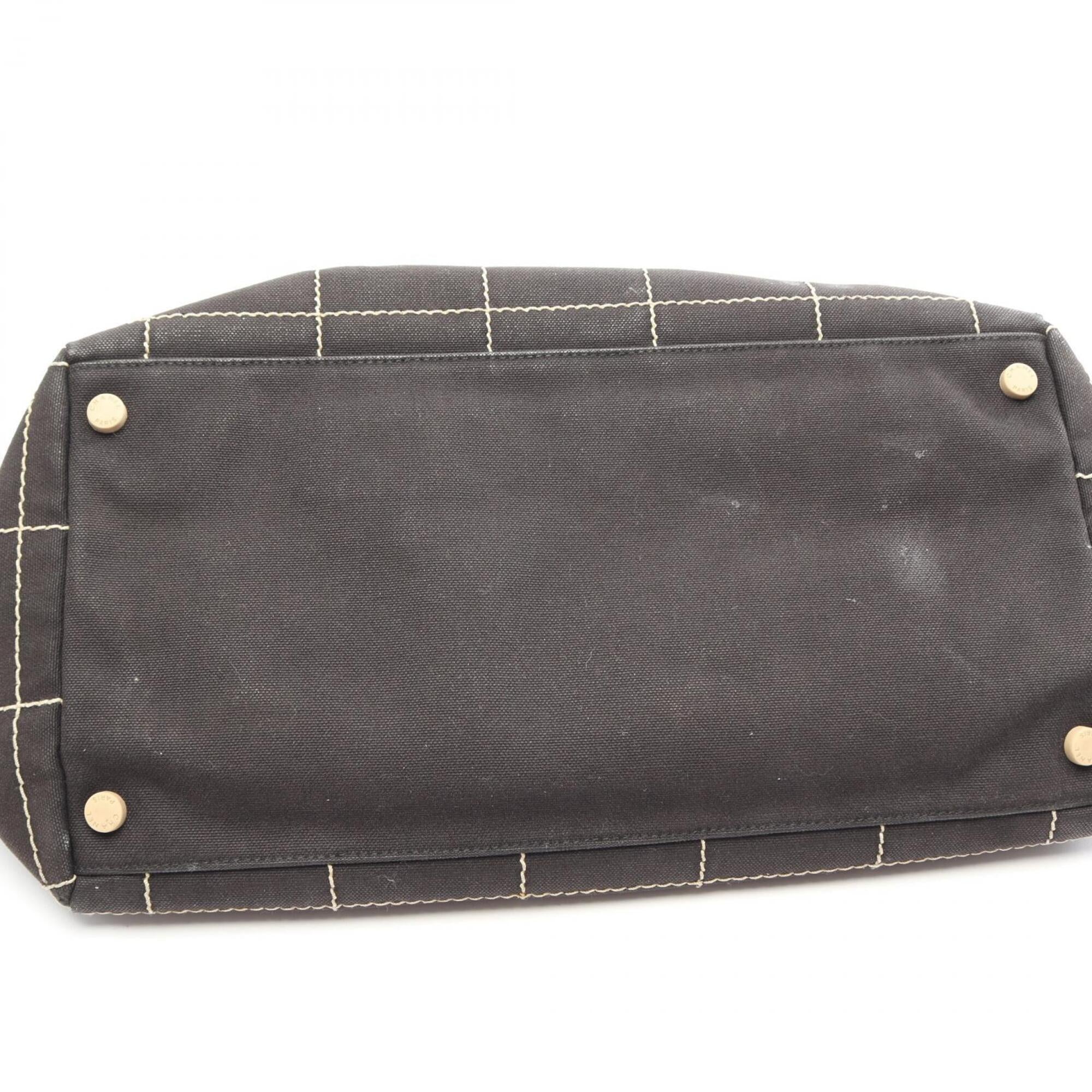 Chanel Black Leather Canvas Handbag (Pre-Owned)