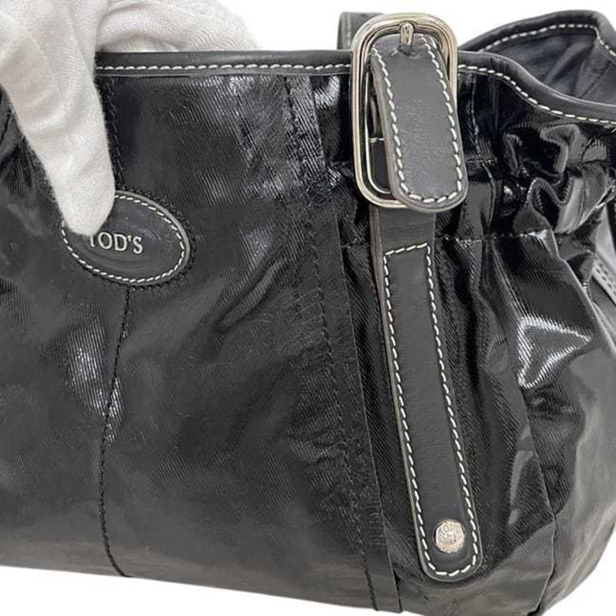 Tod's Black Patent Leather Tote Bag (Pre-Owned)