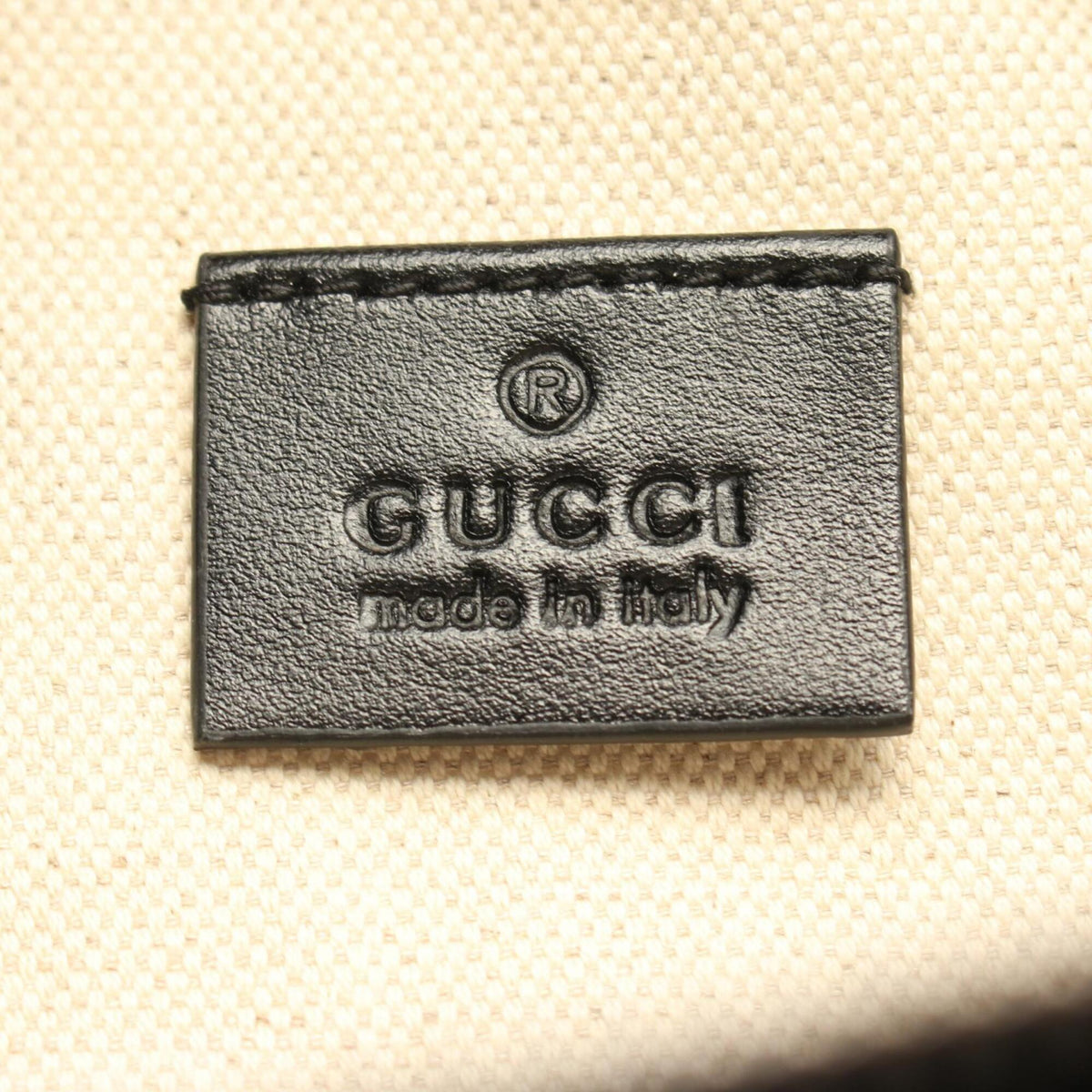 Gucci Black Leather Fanny Pack Handbag (Pre-Owned)