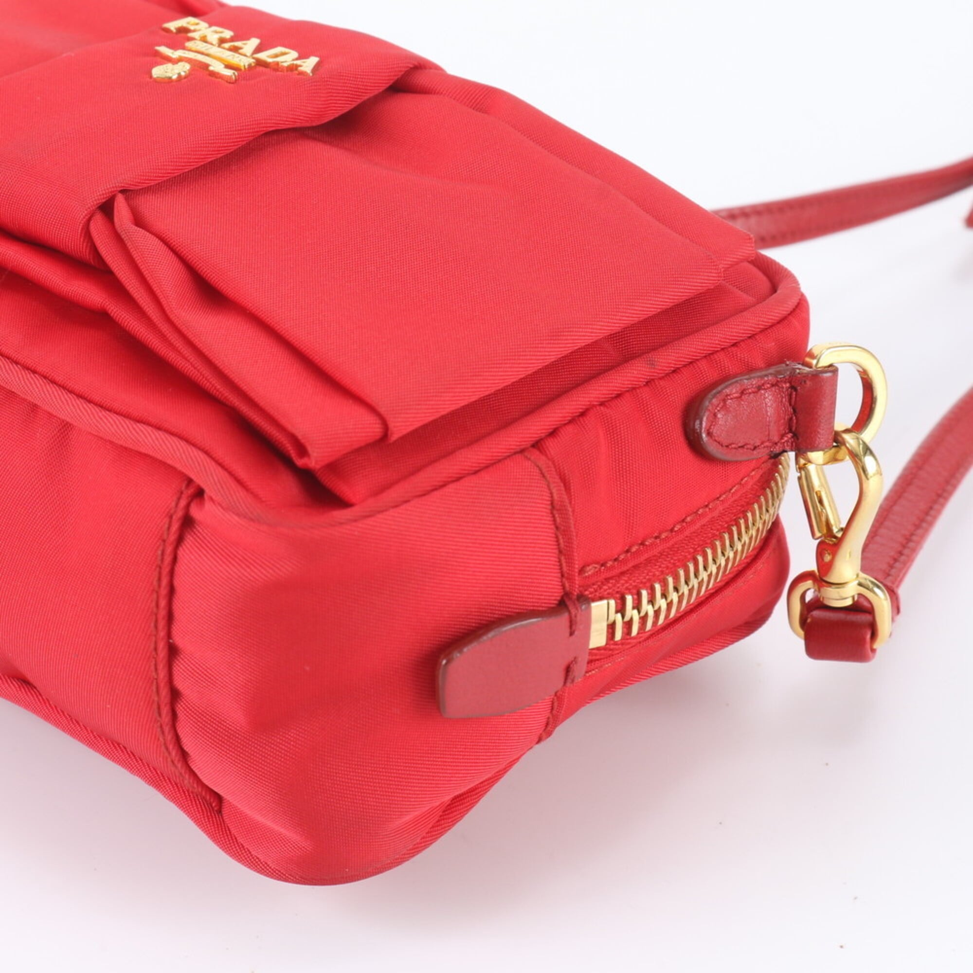 Prada Red Color Nylon Leather Shoulder Bag (Pre-Owned)