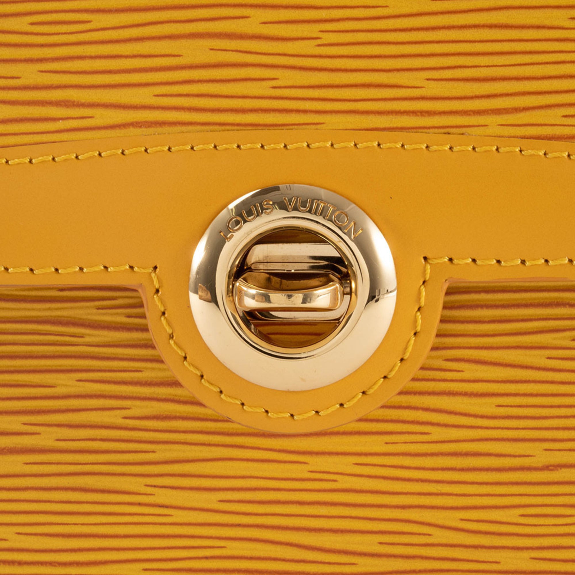 Louis Vuitton Yellow Epi Leather Pochette Shoulder Bag (Pre-Owned)