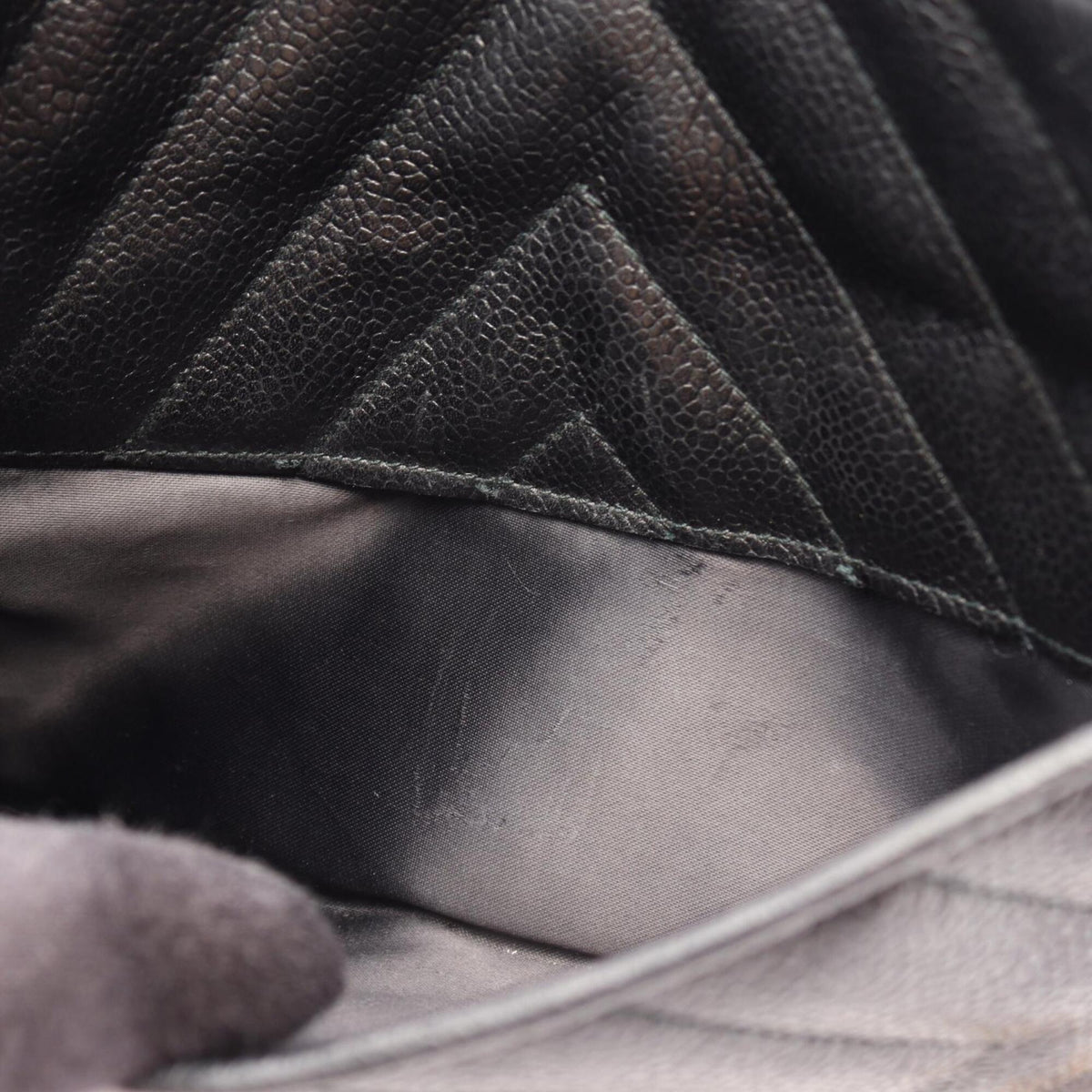 Chanel Black Grained Calfskin Handbag Shoulder Bag (Pre-Owned)