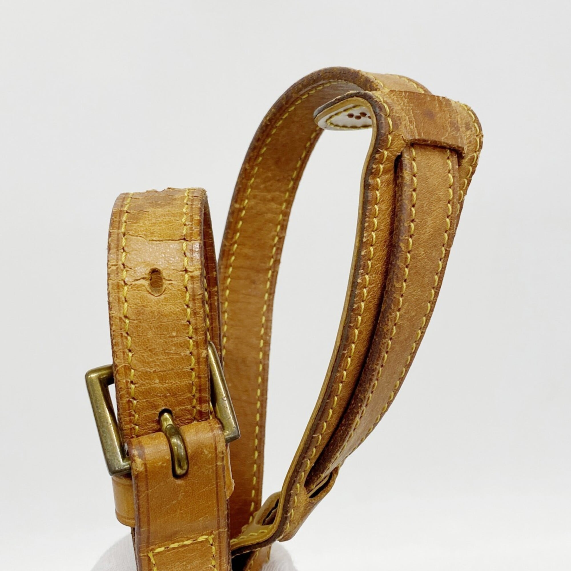 Louis Vuitton Brown Shoulder Bag (Pre-Owned)