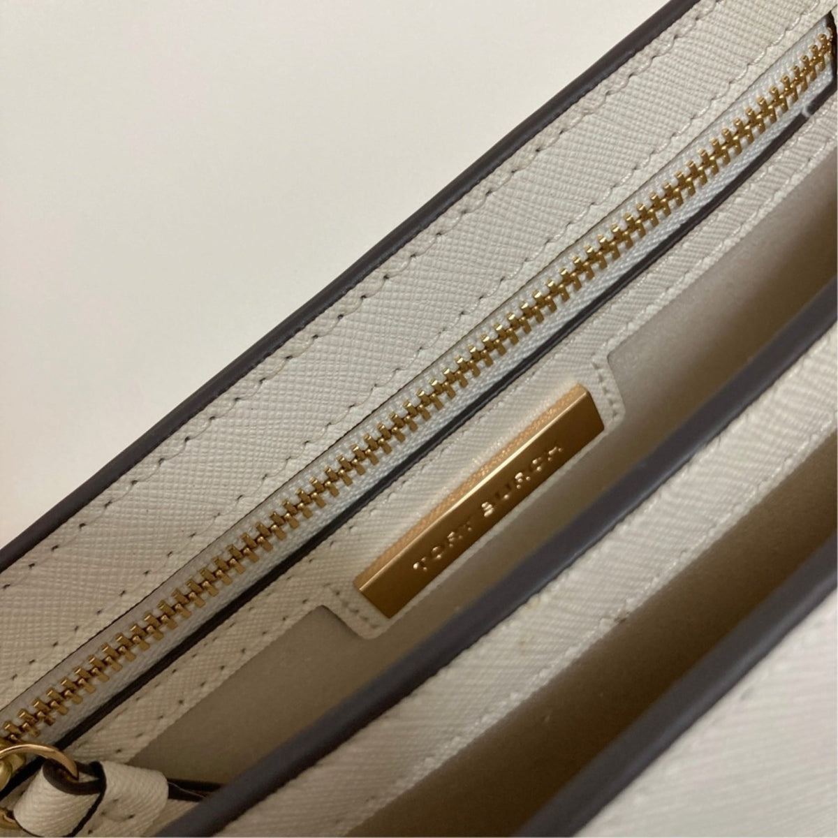 Tory Burch White Shoulder Bag (Pre-Owned)