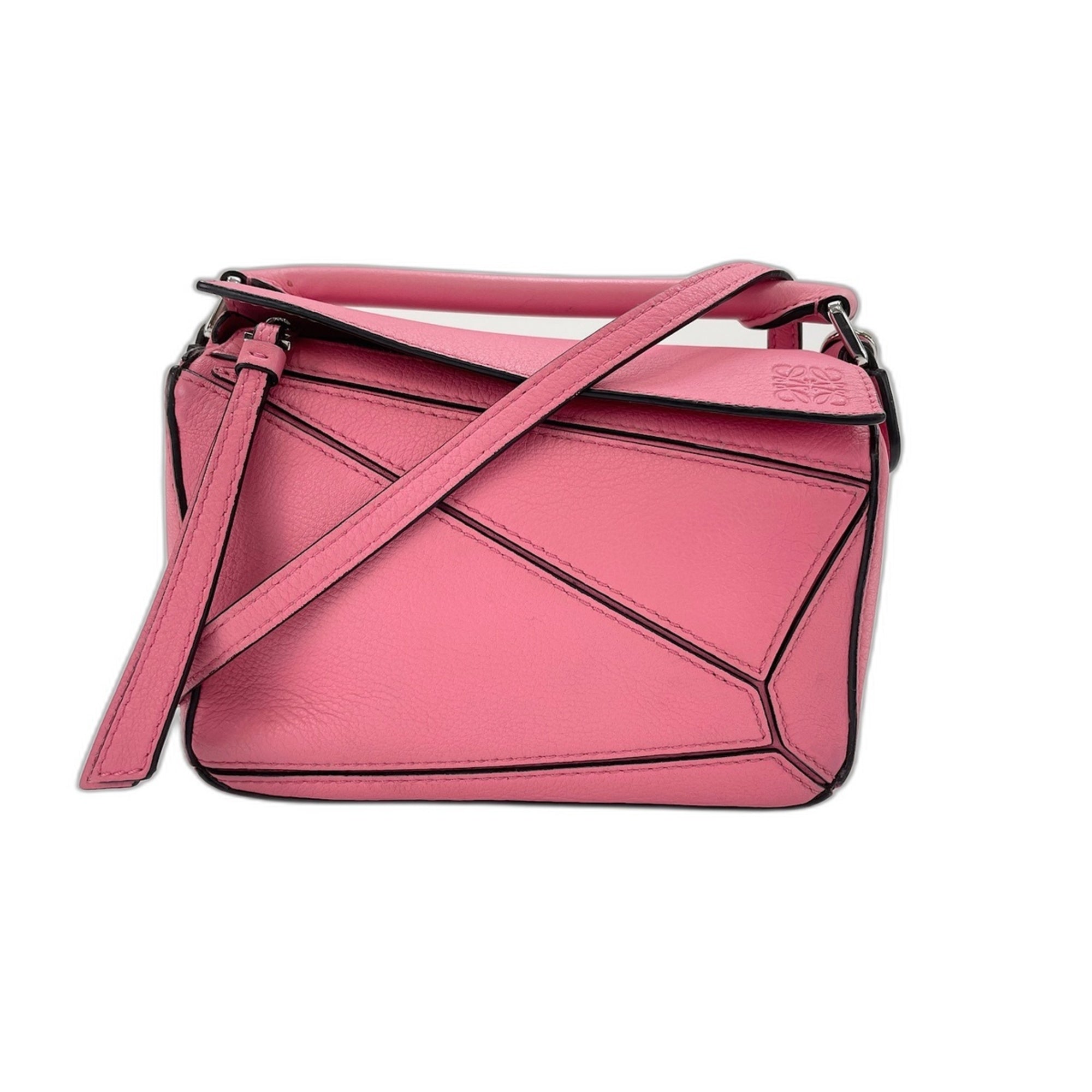 Loewe Pink Shoulder Bag (Pre-Owned)