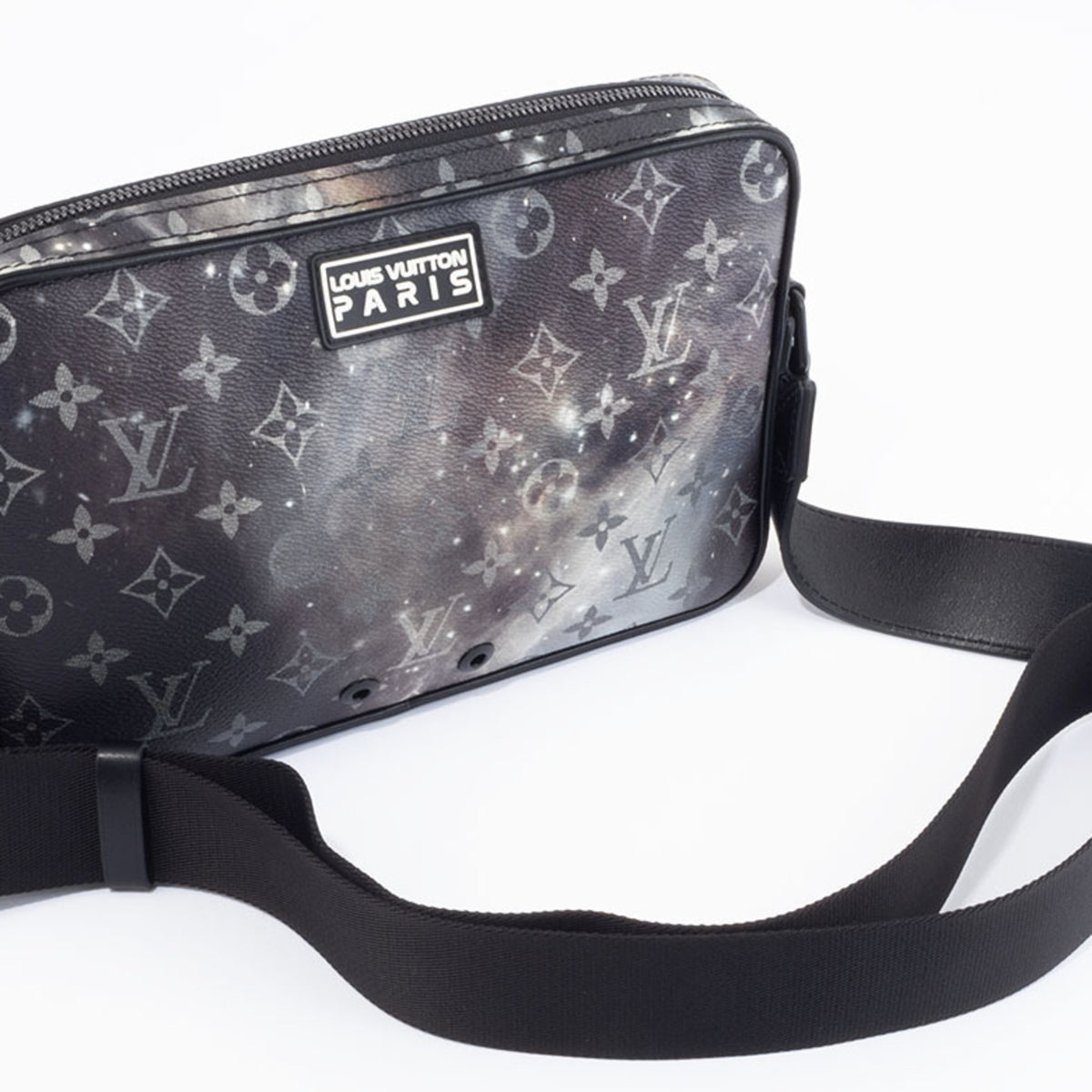 Louis Vuitton Canvas Shoulder Bag (Pre-Owned)
