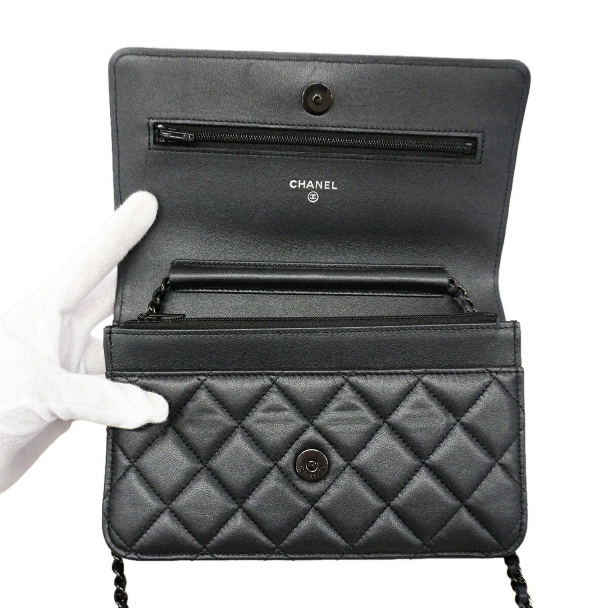 Chanel Black Leather Chain/Shoulder Wallet (Pre-Owned)