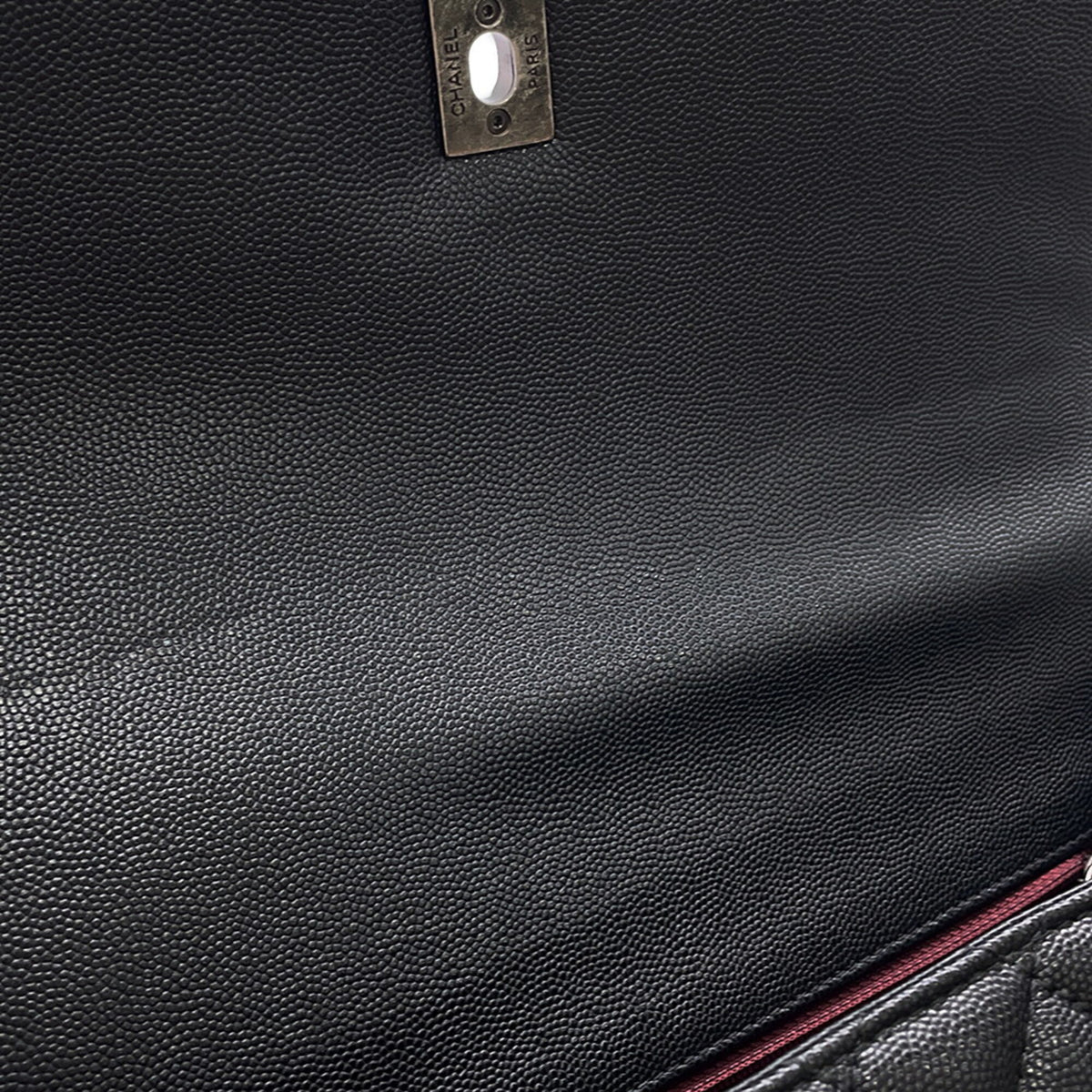 Chanel Black Grained Calfskin Handbag (Pre-Owned)
