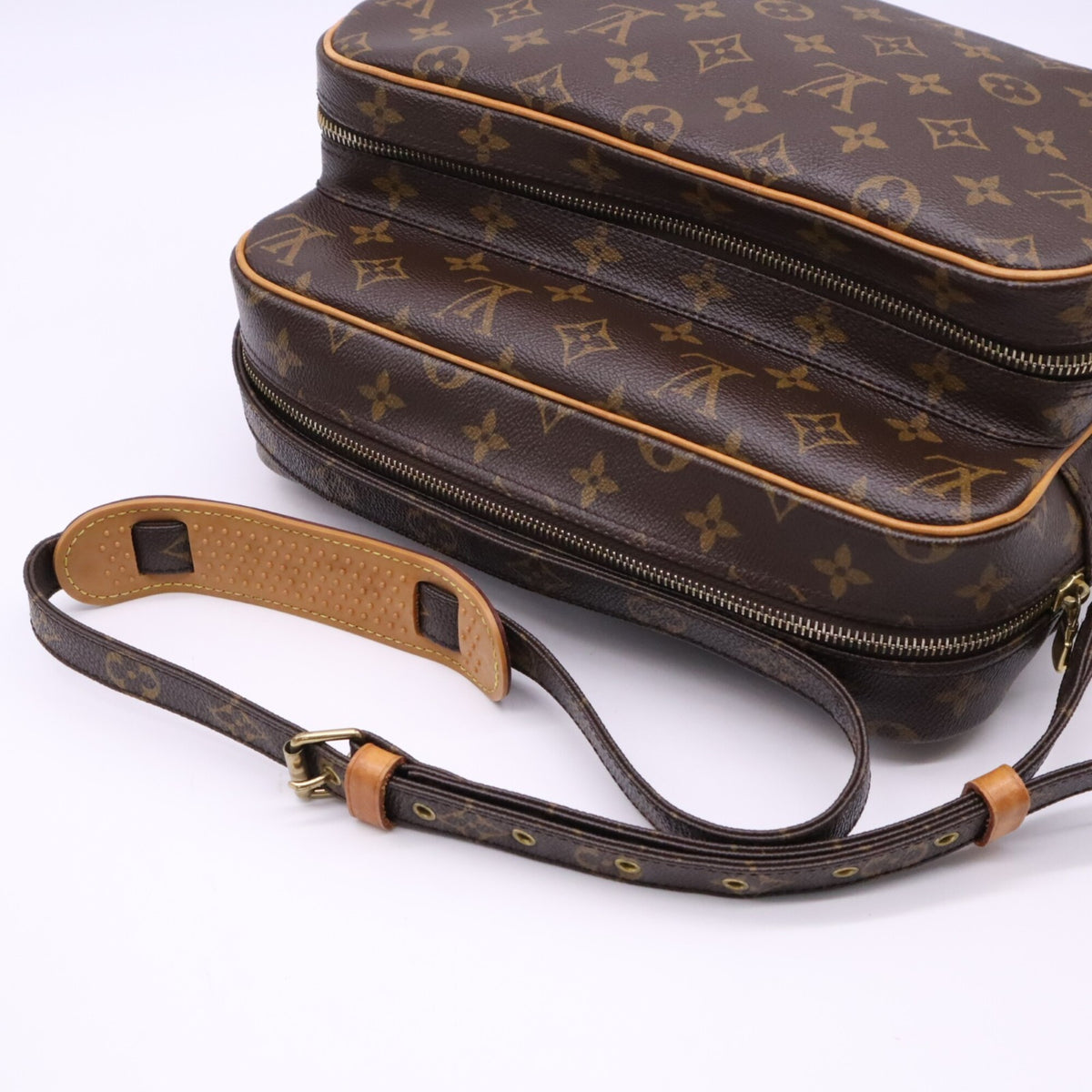 Louis Vuitton Monogram Beige Brown Coated Canvas Leather Shoulder Bag (Pre-Owned)