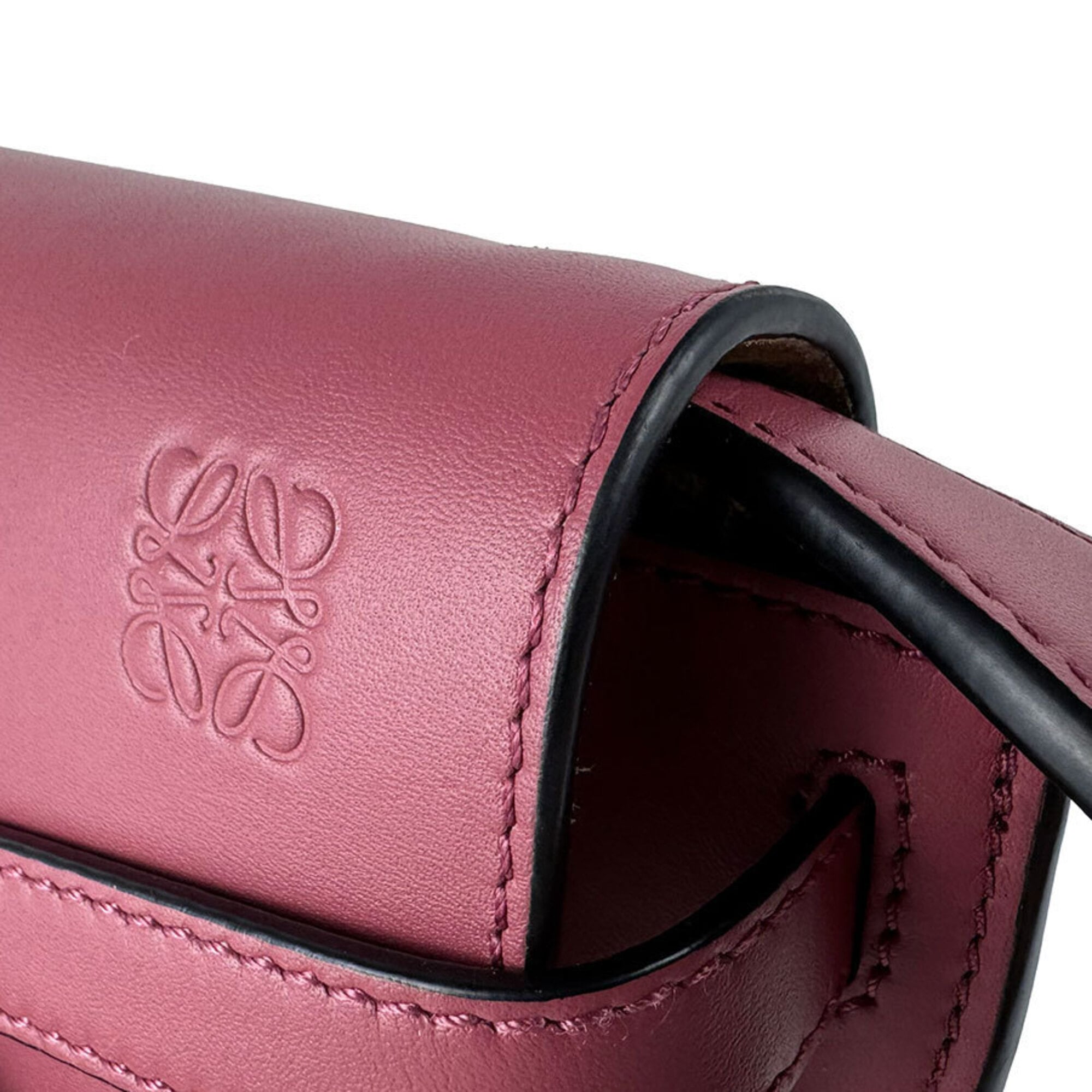 Loewe Pink Leather Shoulder Bag (Pre-Owned)