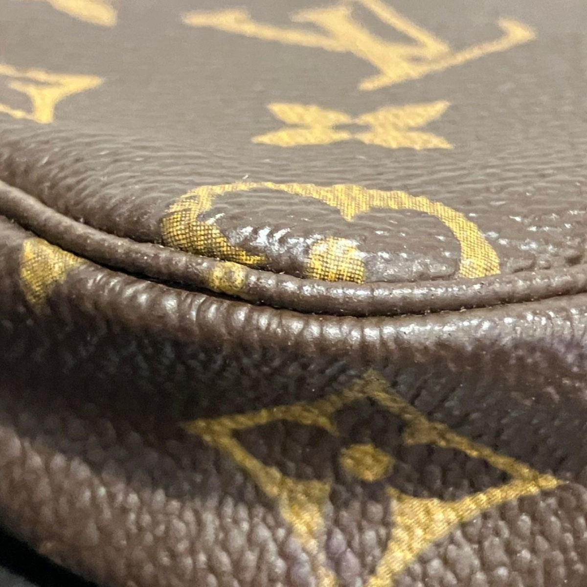 Louis Vuitton Brown Monogram Monogram Handbag (Pre-Owned)
