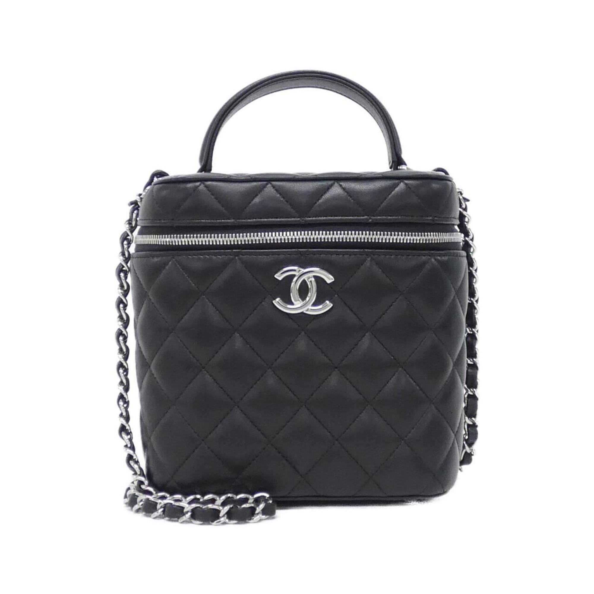 Chanel Black Leather Handbag (Pre-Owned)
