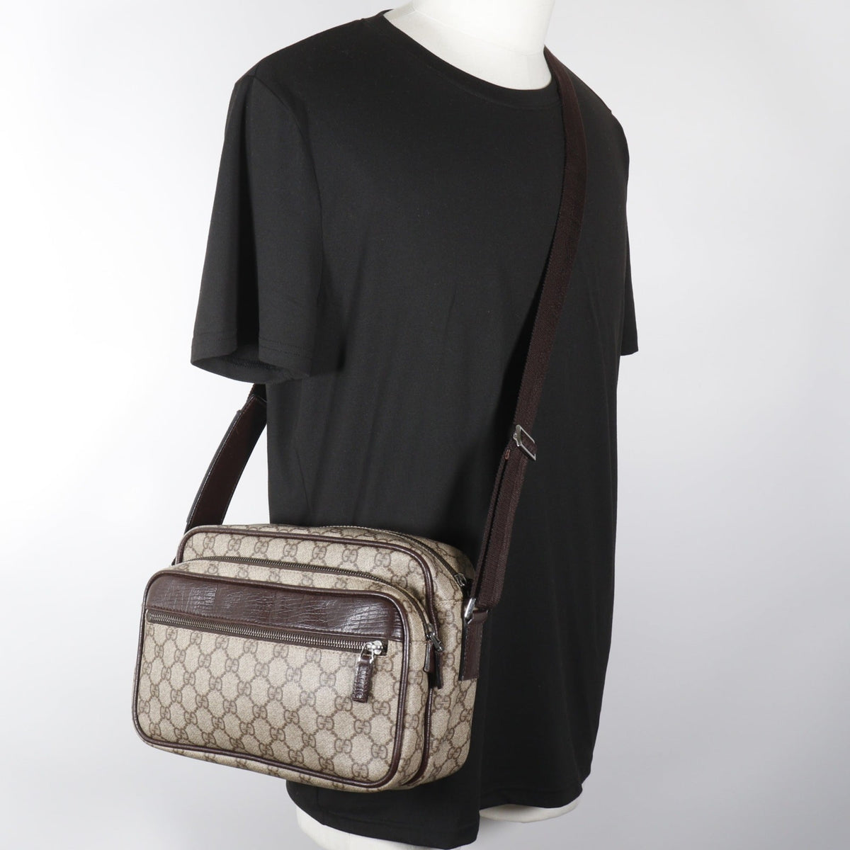Gucci Brown Gg Supreme Shoulder Bag (Pre-Owned)