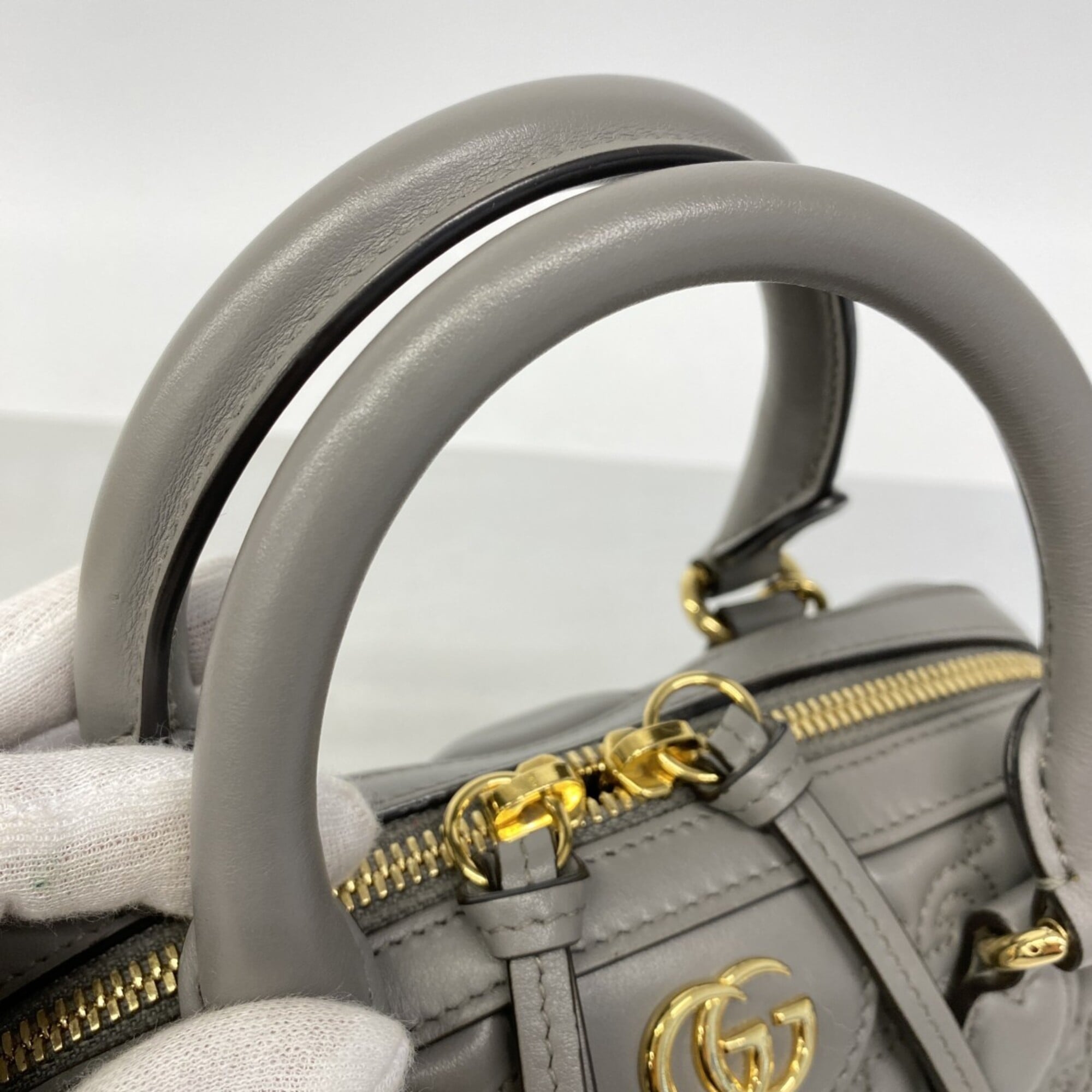 Gucci Gray Leather Handbag (Pre-Owned)