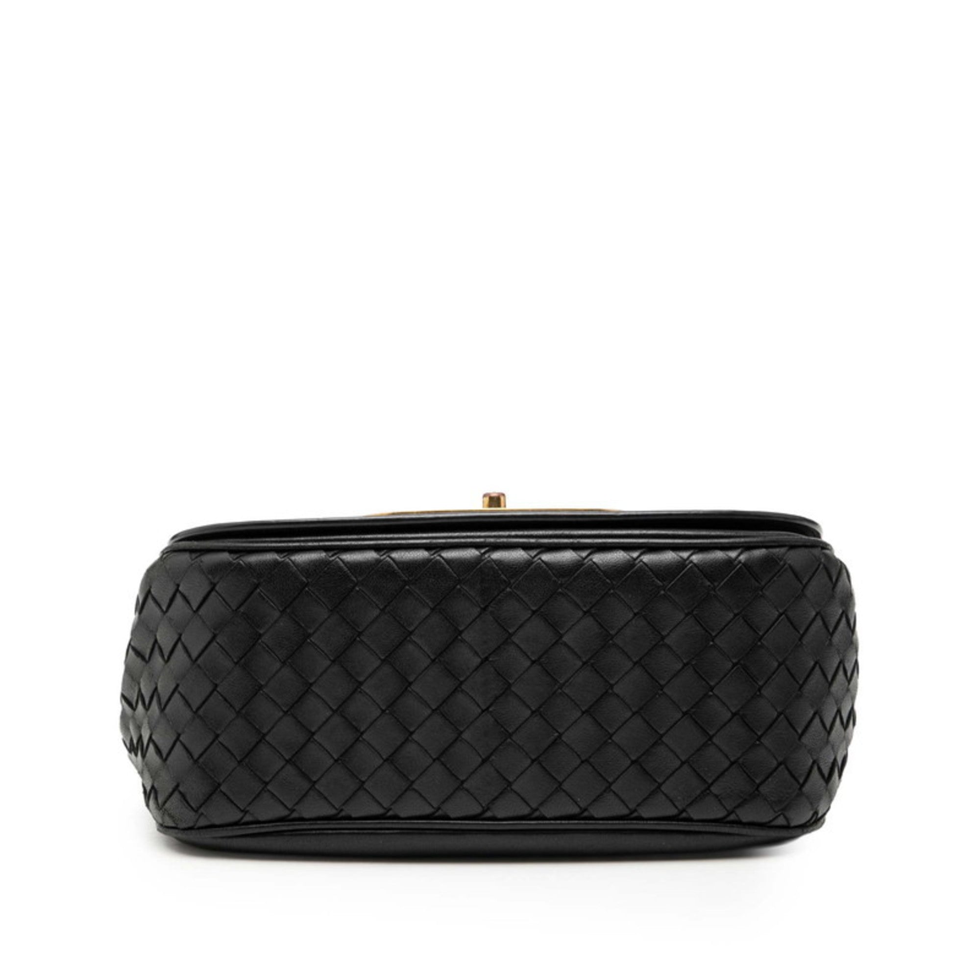 Bottega Veneta Black Leather Shoulder Bag (Pre-Owned)