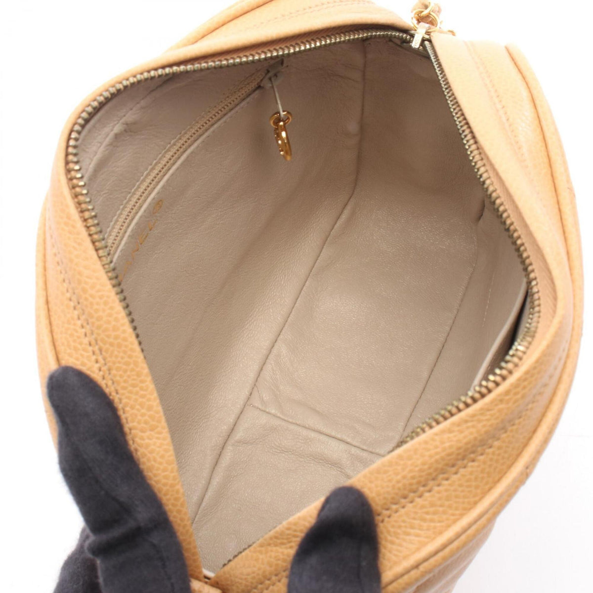 Chanel Beige Grained Calfskin Handbag Shoulder Bag (Pre-Owned)