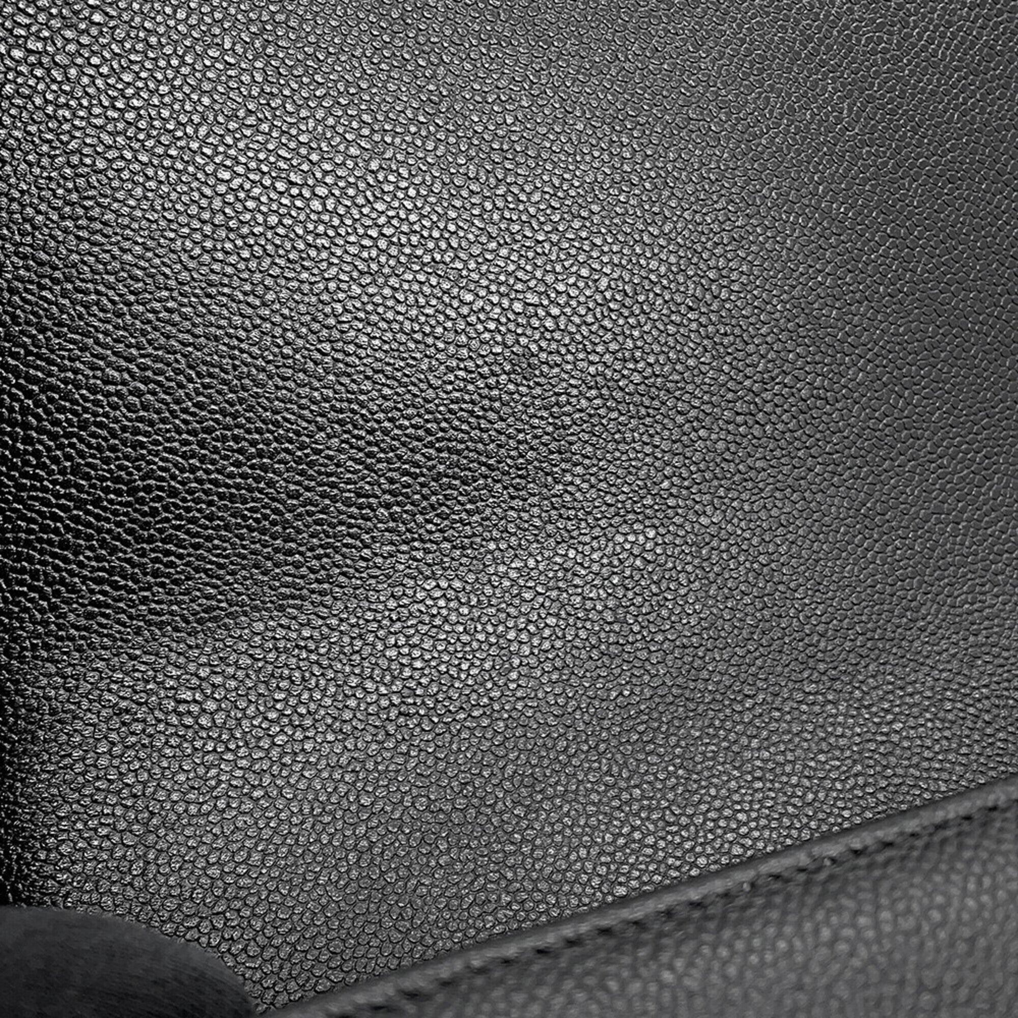 Chanel Black Grained Calfskin Handbag Shoulder Bag (Pre-Owned)