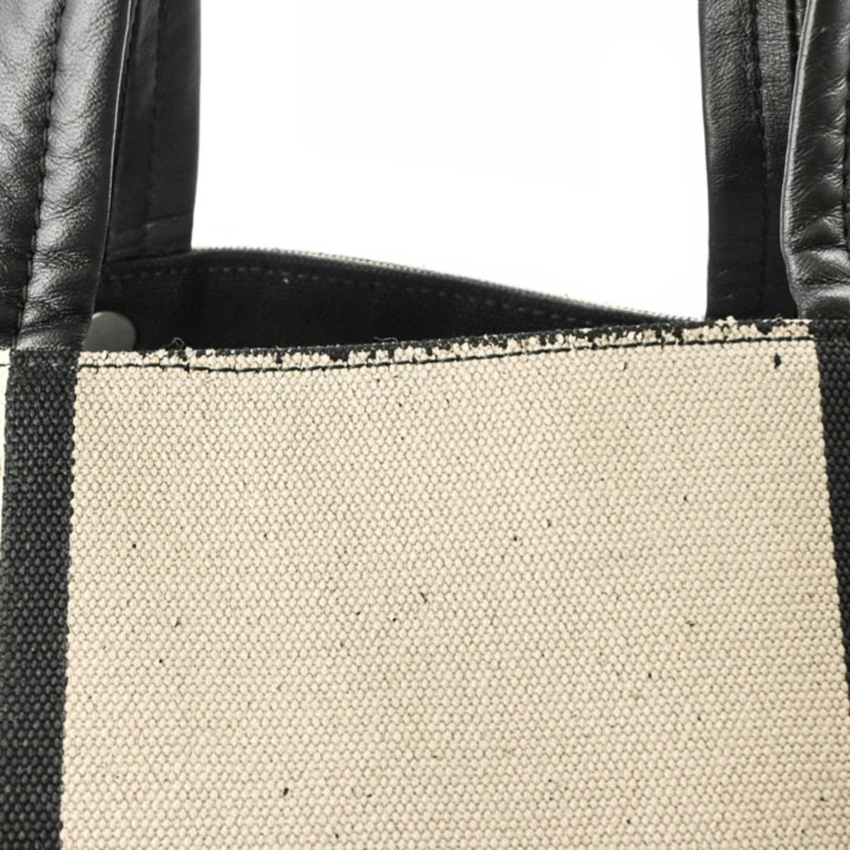 Bottega Veneta Black Canvas Shoulder Bag (Pre-Owned)