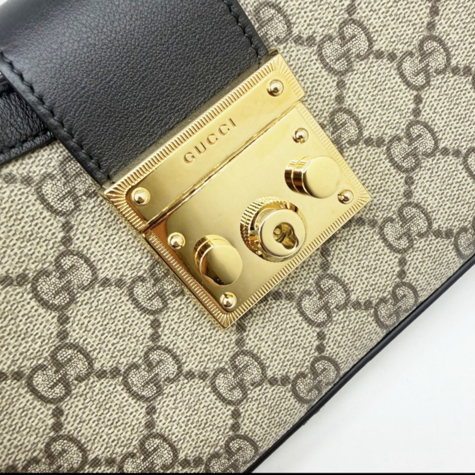 Gucci Padlock Beige Black Gg Supreme Shoulder Bag (Pre-Owned)