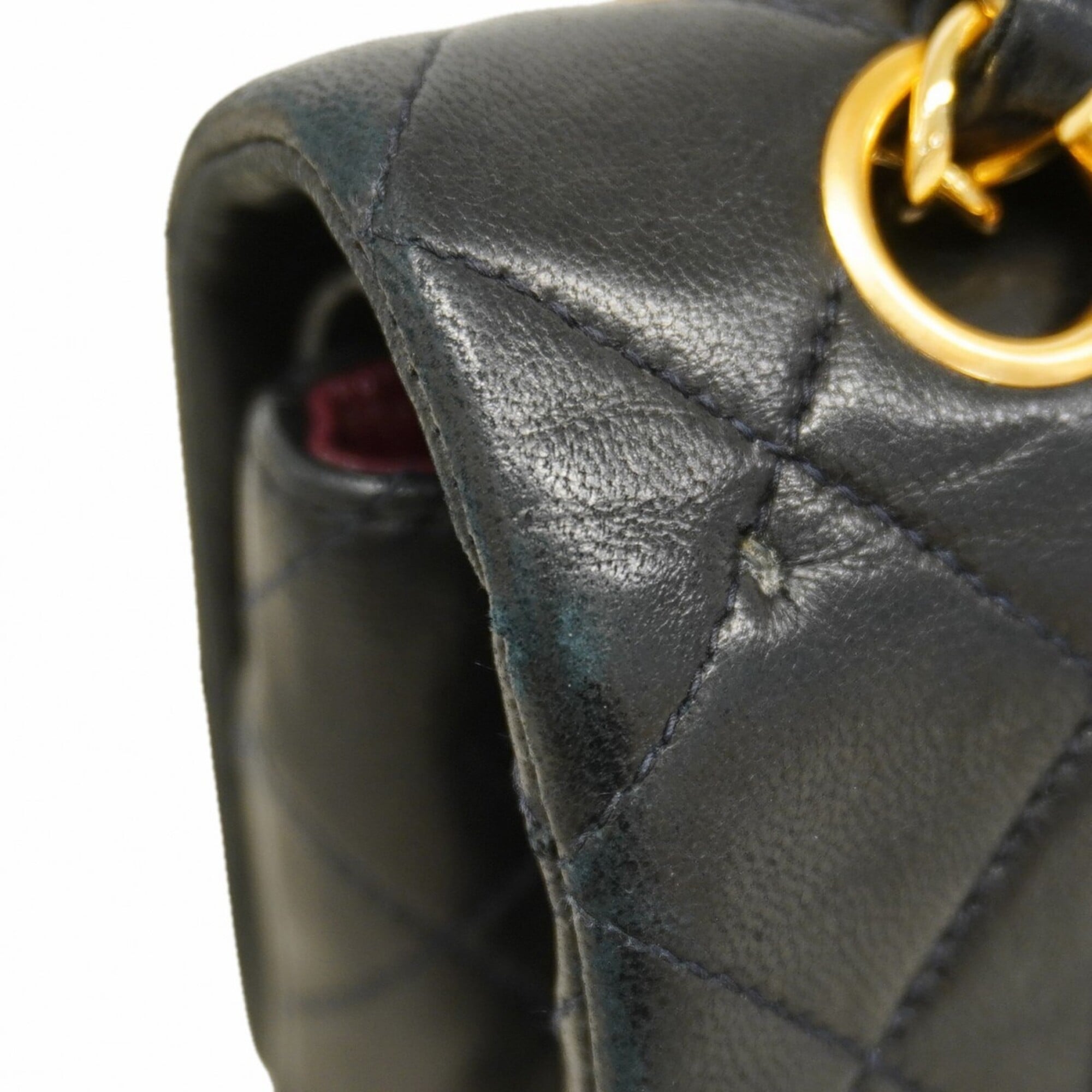 Chanel Black Leather Shoulder Bag (Pre-Owned)