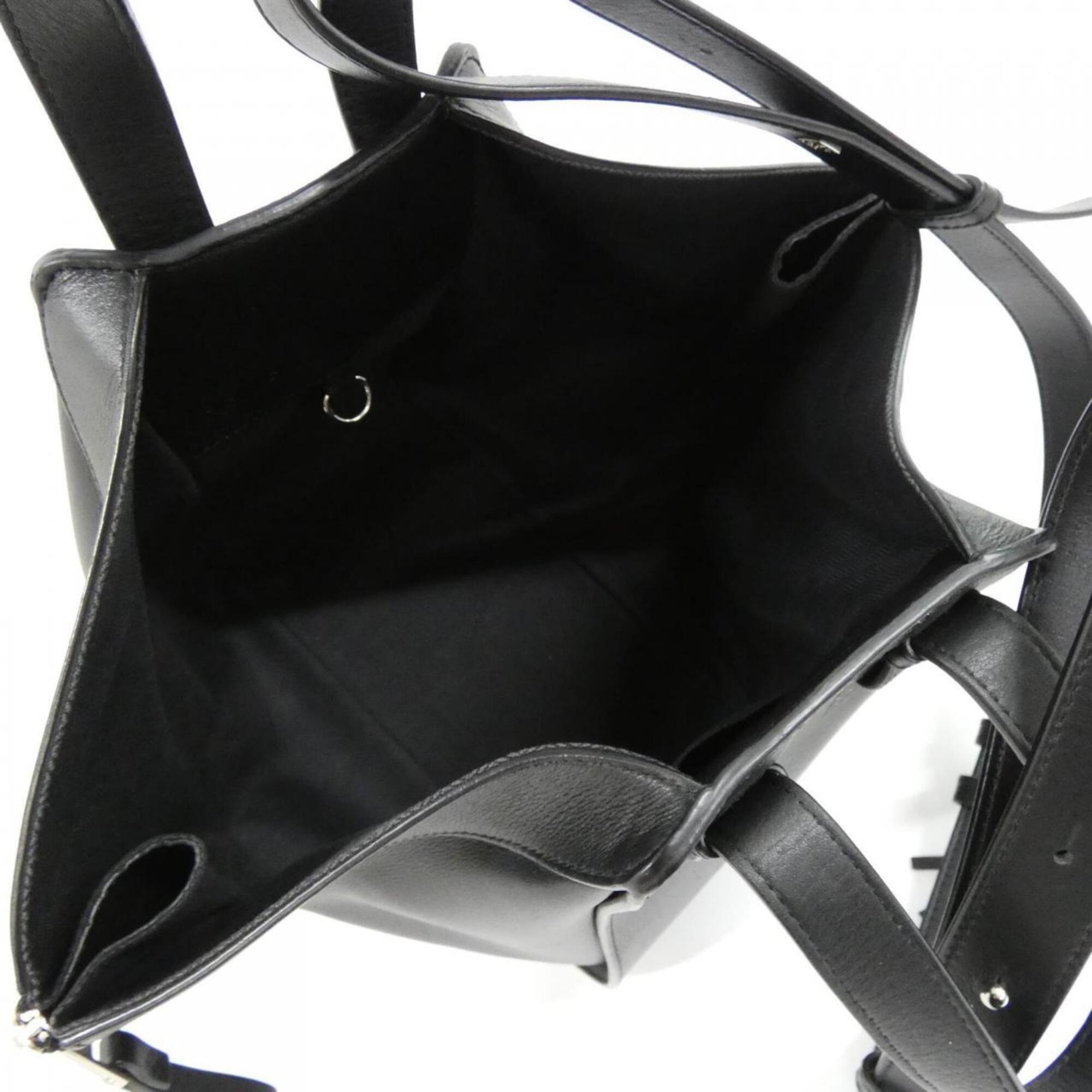 Loewe Black Leather Shoulder Bag (Pre-Owned)