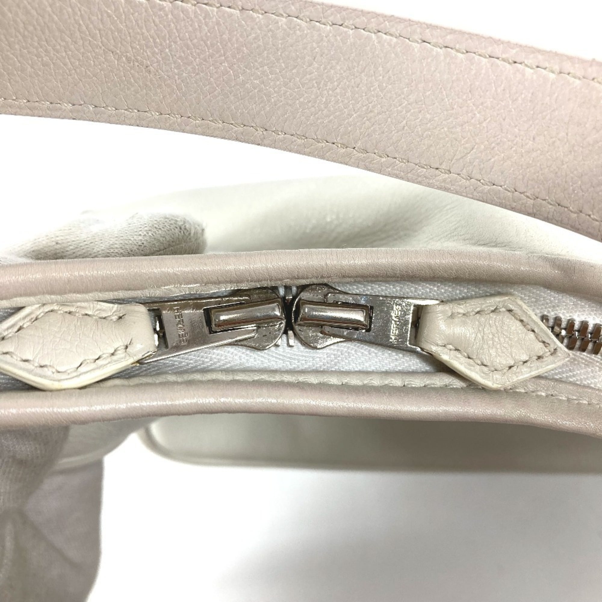 Hermes White Leather Shoulder Bag (Pre-Owned)