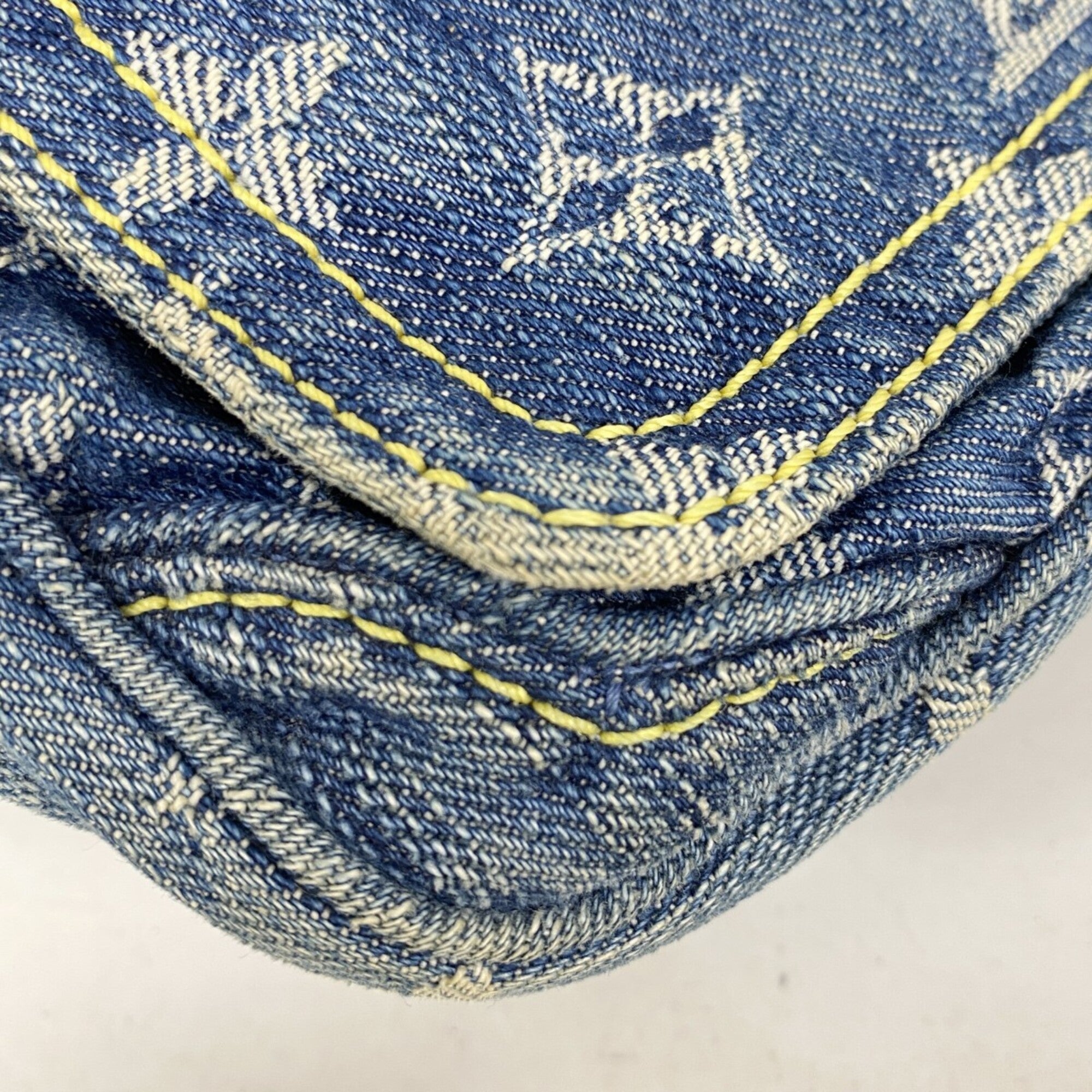 Louis Vuitton Blue Sling Bag (Pre-Owned)