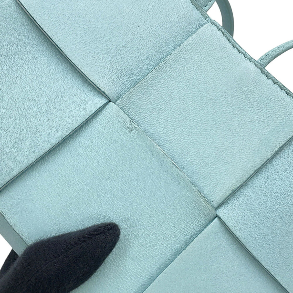 Bottega Veneta Light Blue Leather Handbag (Pre-Owned)