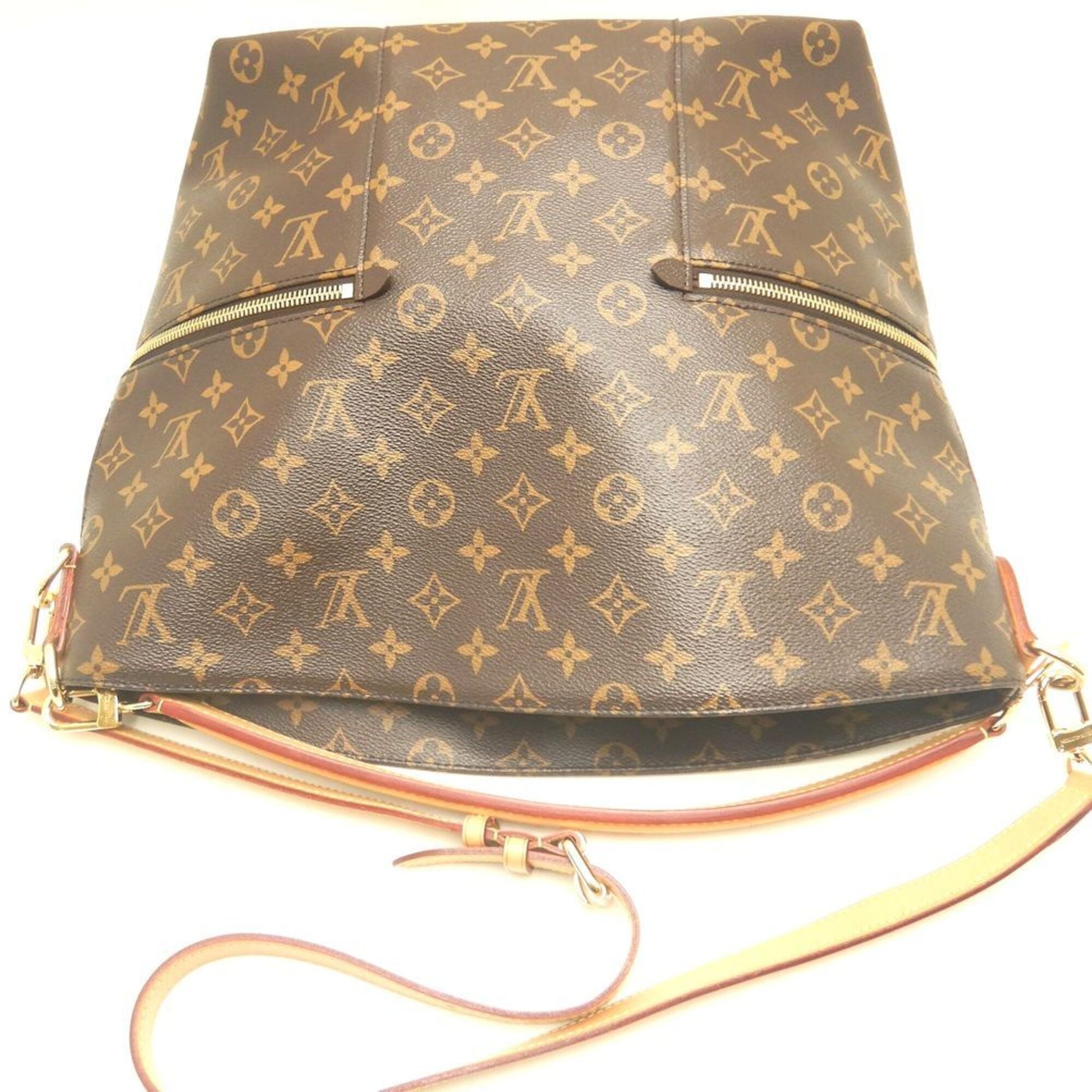 Louis Vuitton Brown Monogram Monogram Shoulder Bag (Pre-Owned)