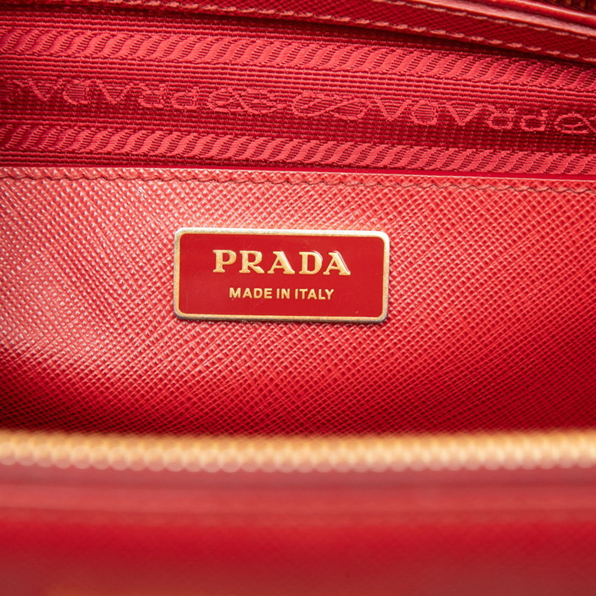 Prada Red Color Leather Handbag Shoulder Bag (Pre-Owned)
