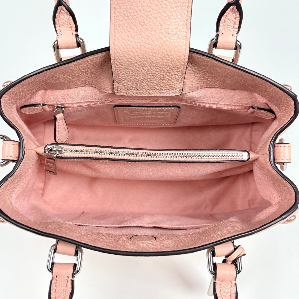 Coach Pink Leather Handbag (Pre-Owned)