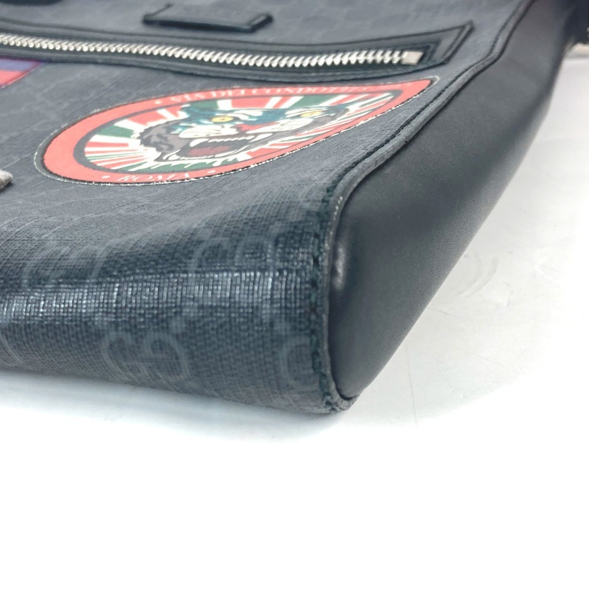 Gucci Black Multi-Color Gg Supreme Messenger Bag Shoulder Bag (Pre-Owned)