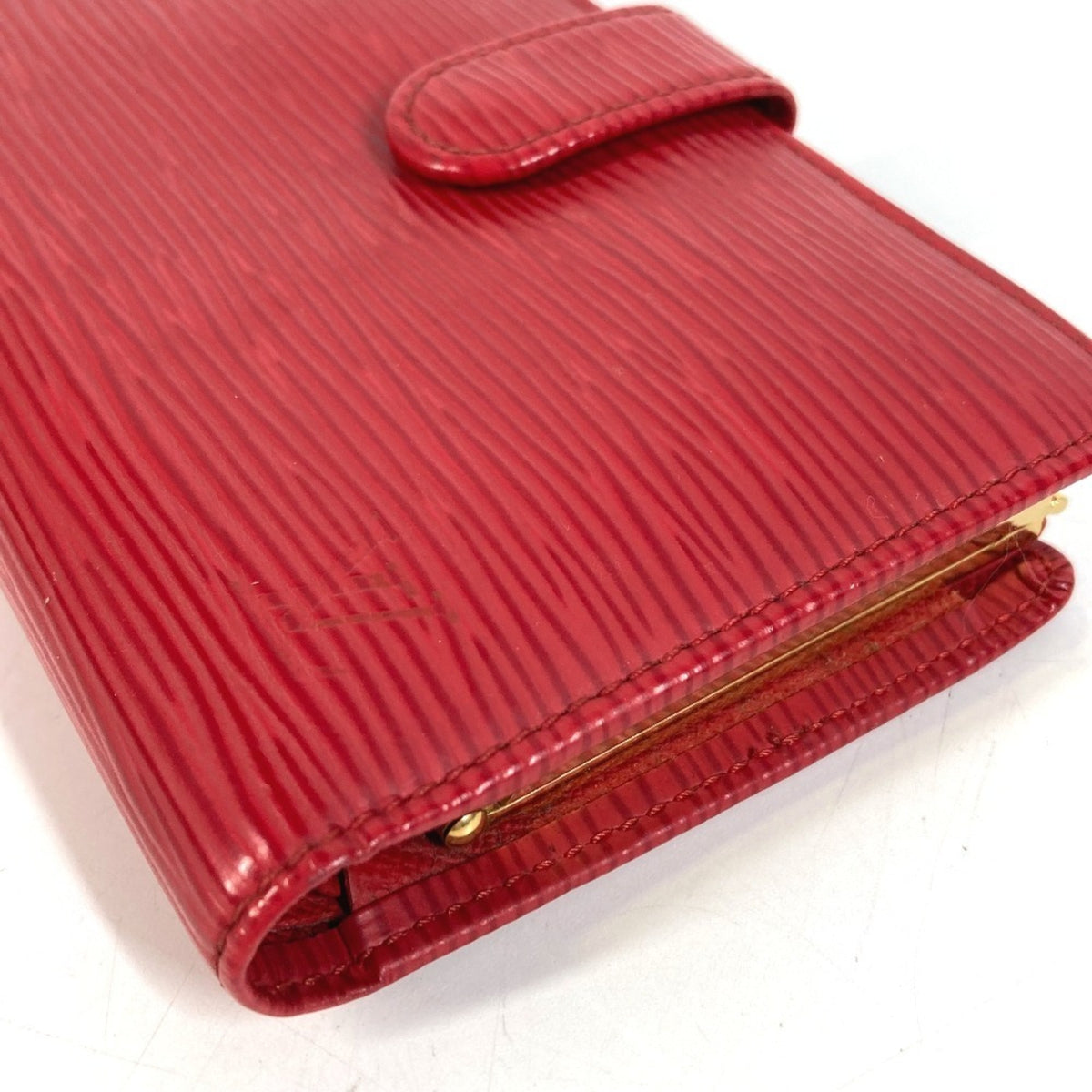 Louis Vuitton Epi Red Color Rouge Epi Leather Wallet (Bi-Fold) (Pre-Owned)