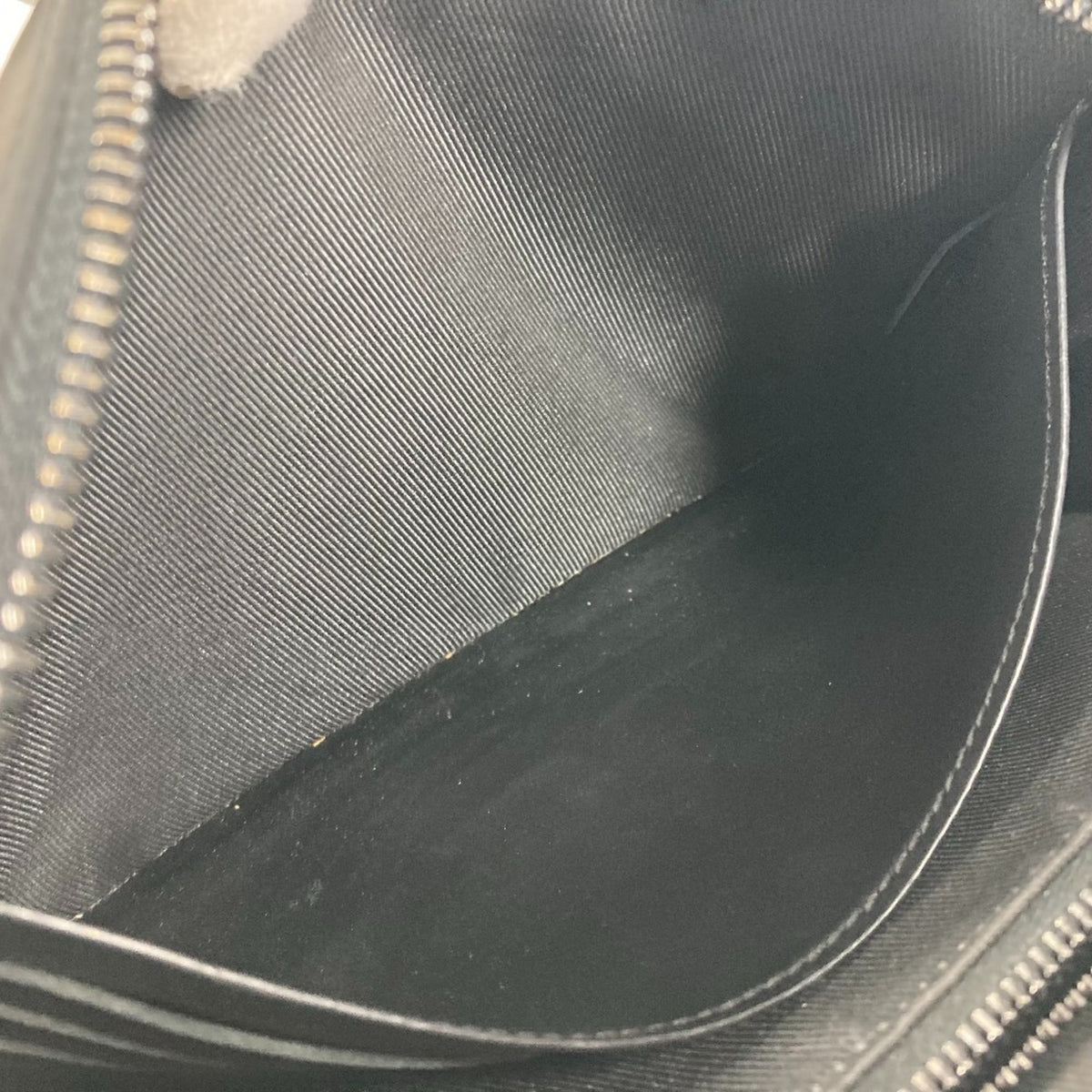 Louis Vuitton Black Leather Clutch Bag Pouch (Pre-Owned)