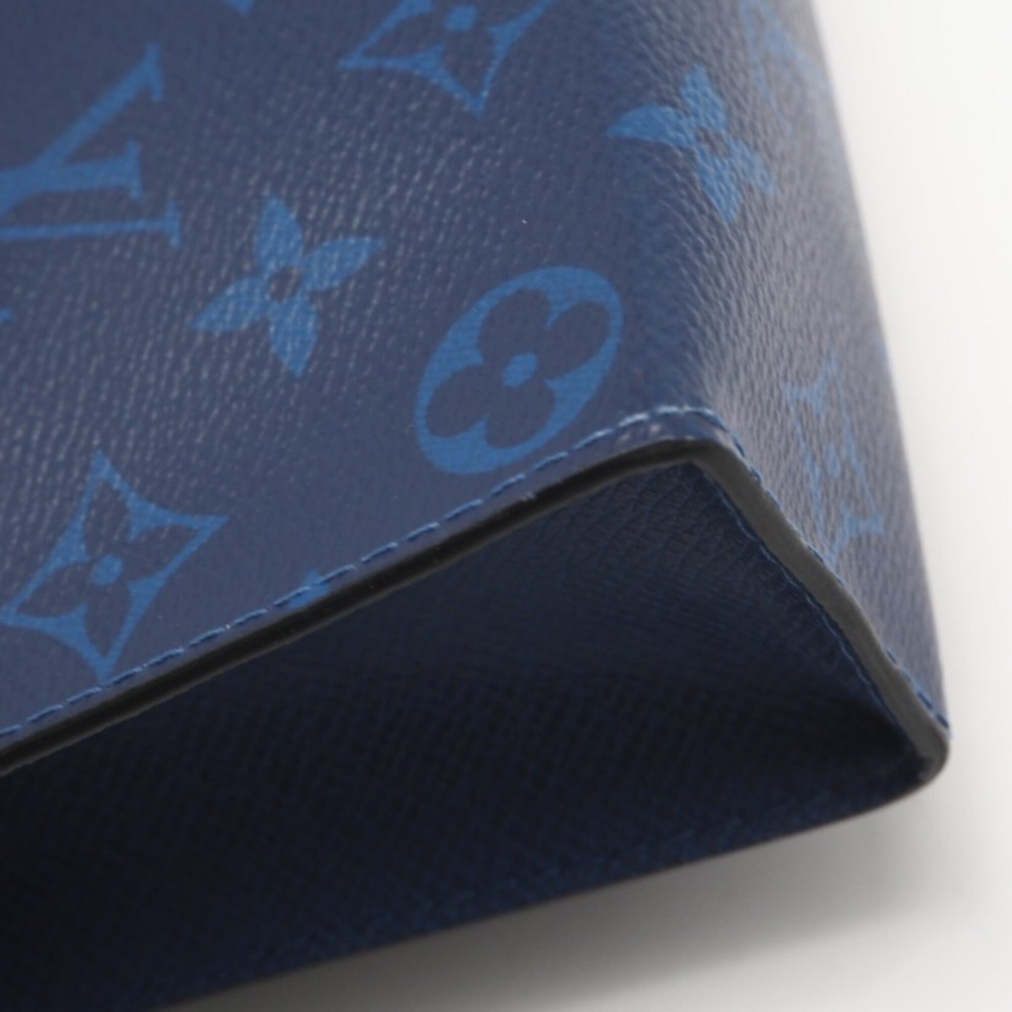 Louis Vuitton Taigarama Blue Coated Canvas Leather Clutch Bag Pochette (Pre-Owned)