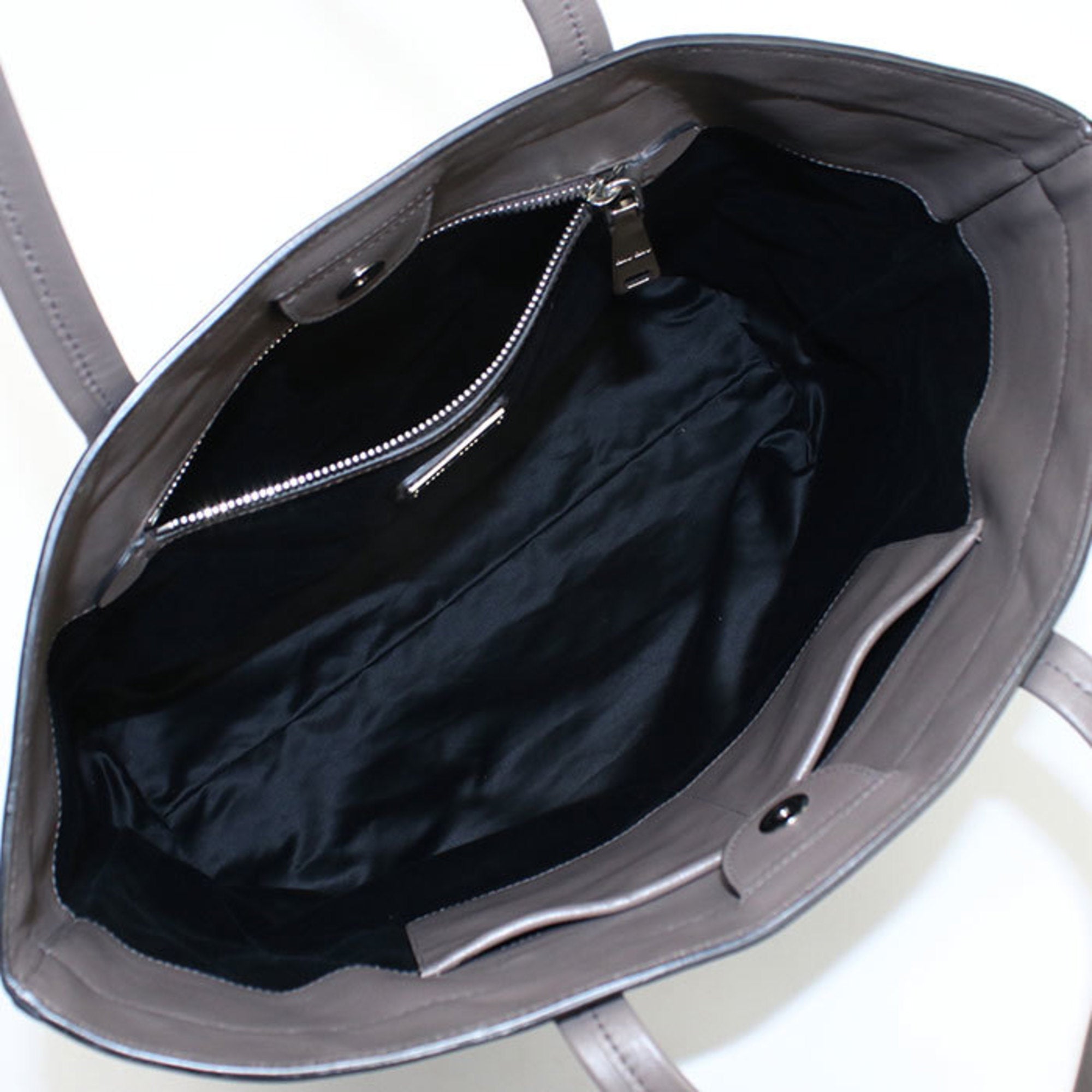 Miu Miu Gray Leather Tote Bag (Pre-Owned)