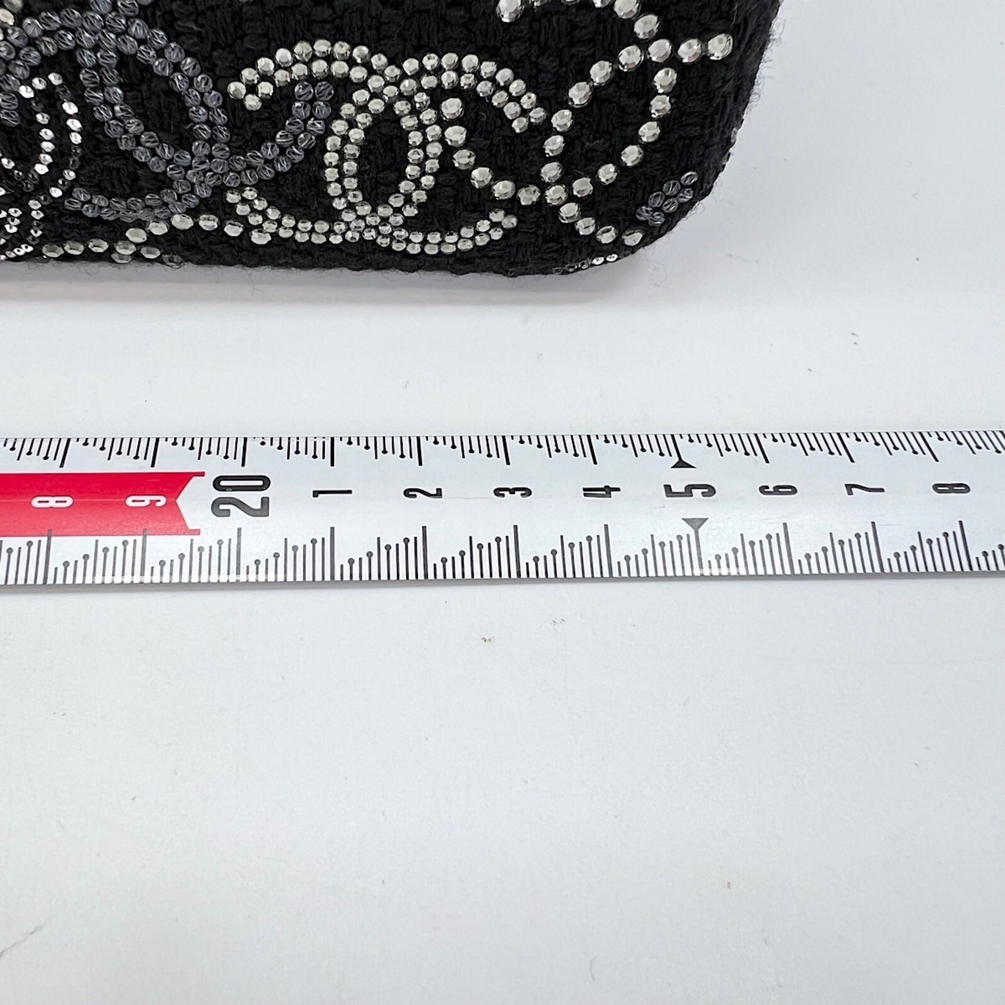 Chanel Black Shoulder Bag (Pre-Owned)
