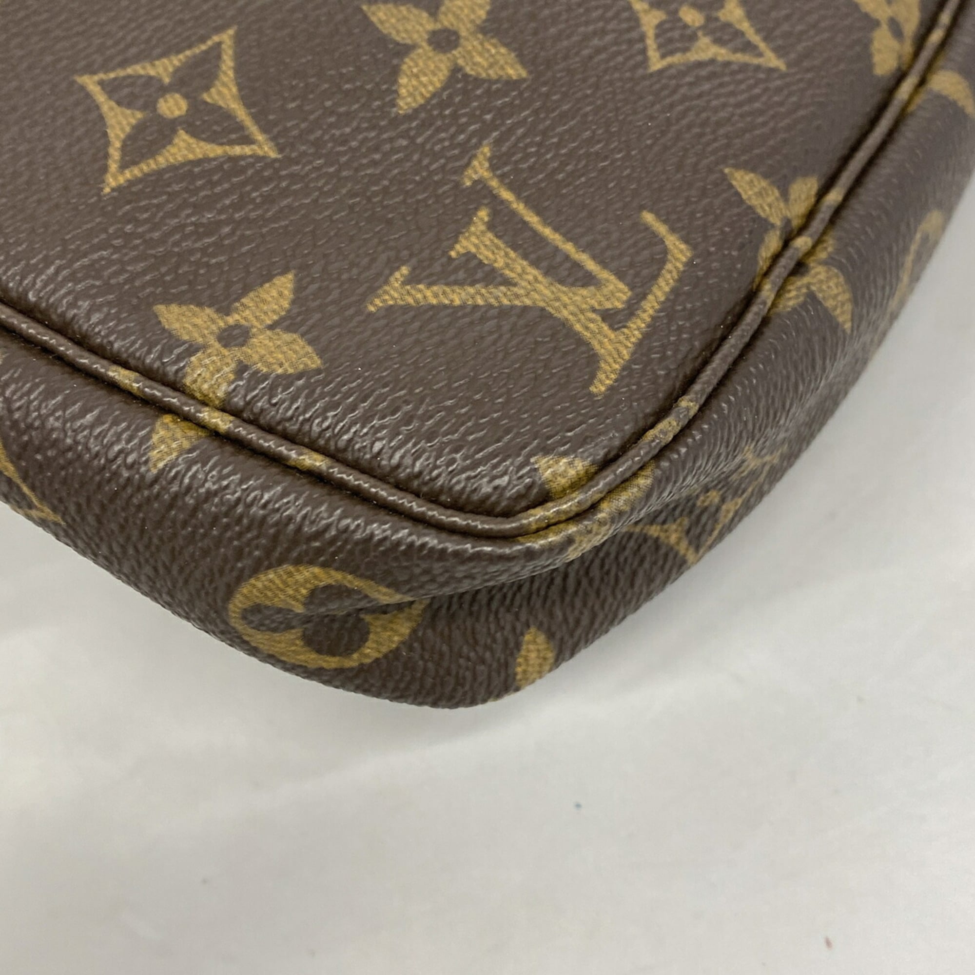 Louis Vuitton Brown Pouch (Pre-Owned)