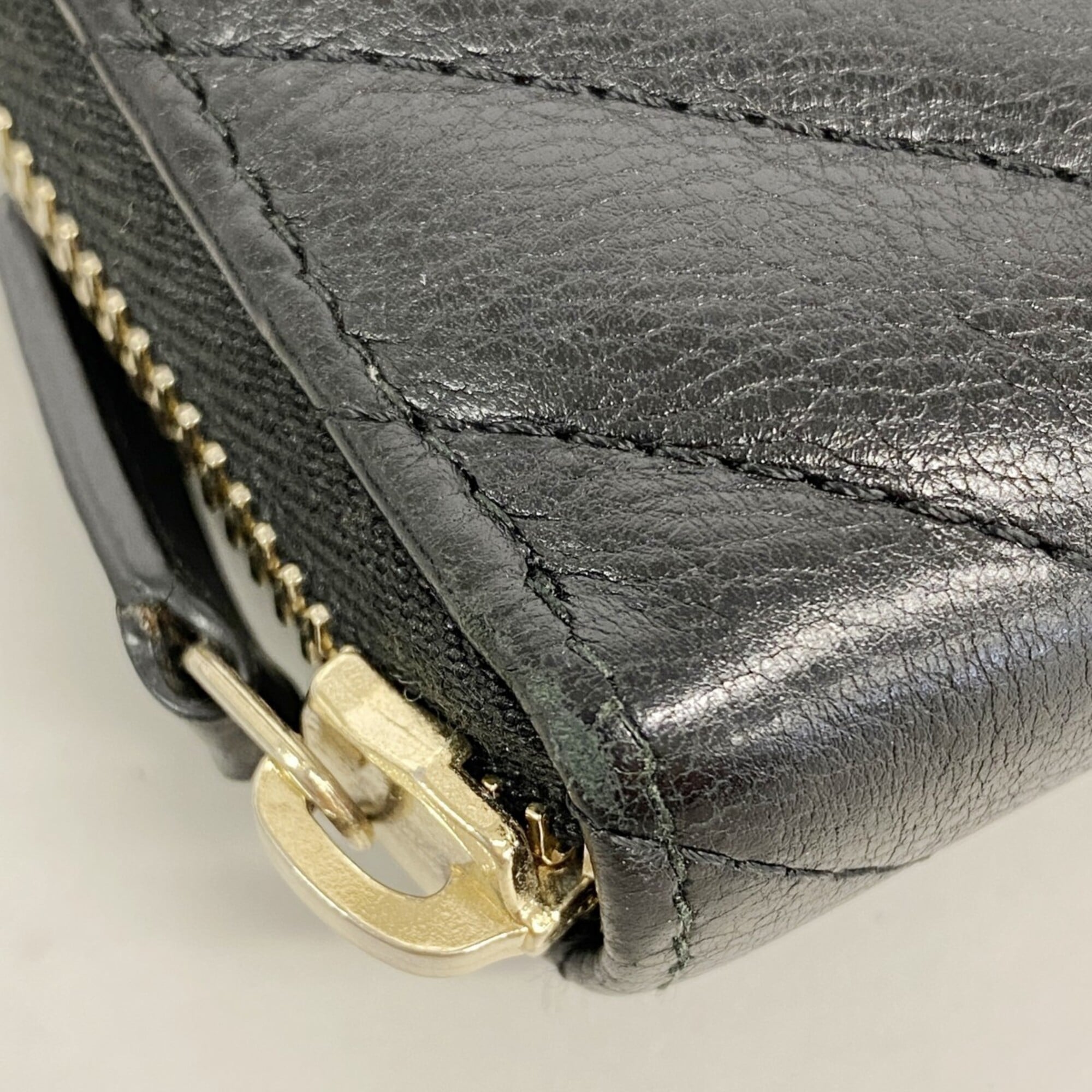 Chanel Black Leather Long Wallet (Bi-Fold) (Pre-Owned)