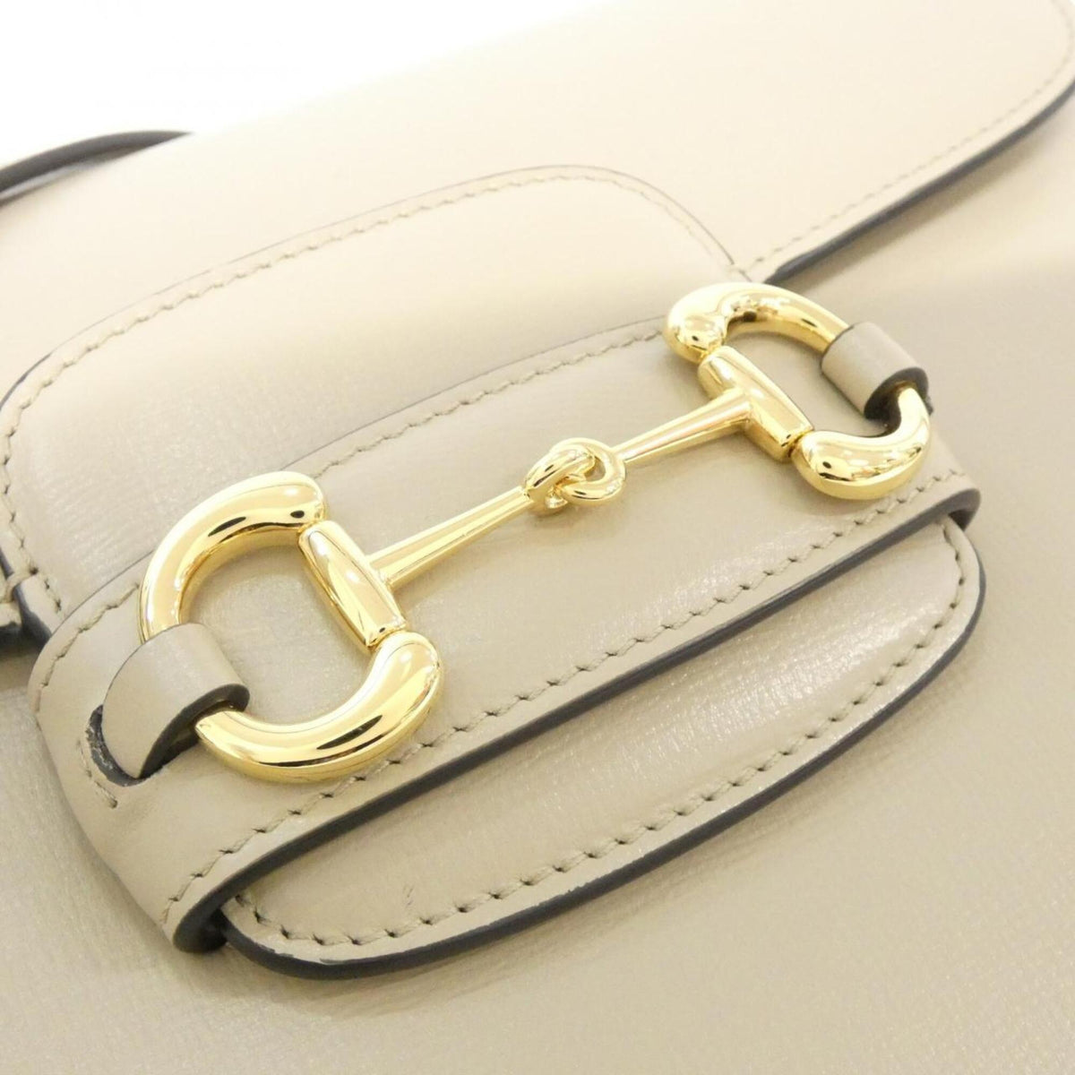 Gucci Beige Leather Shoulder Bag (Pre-Owned)