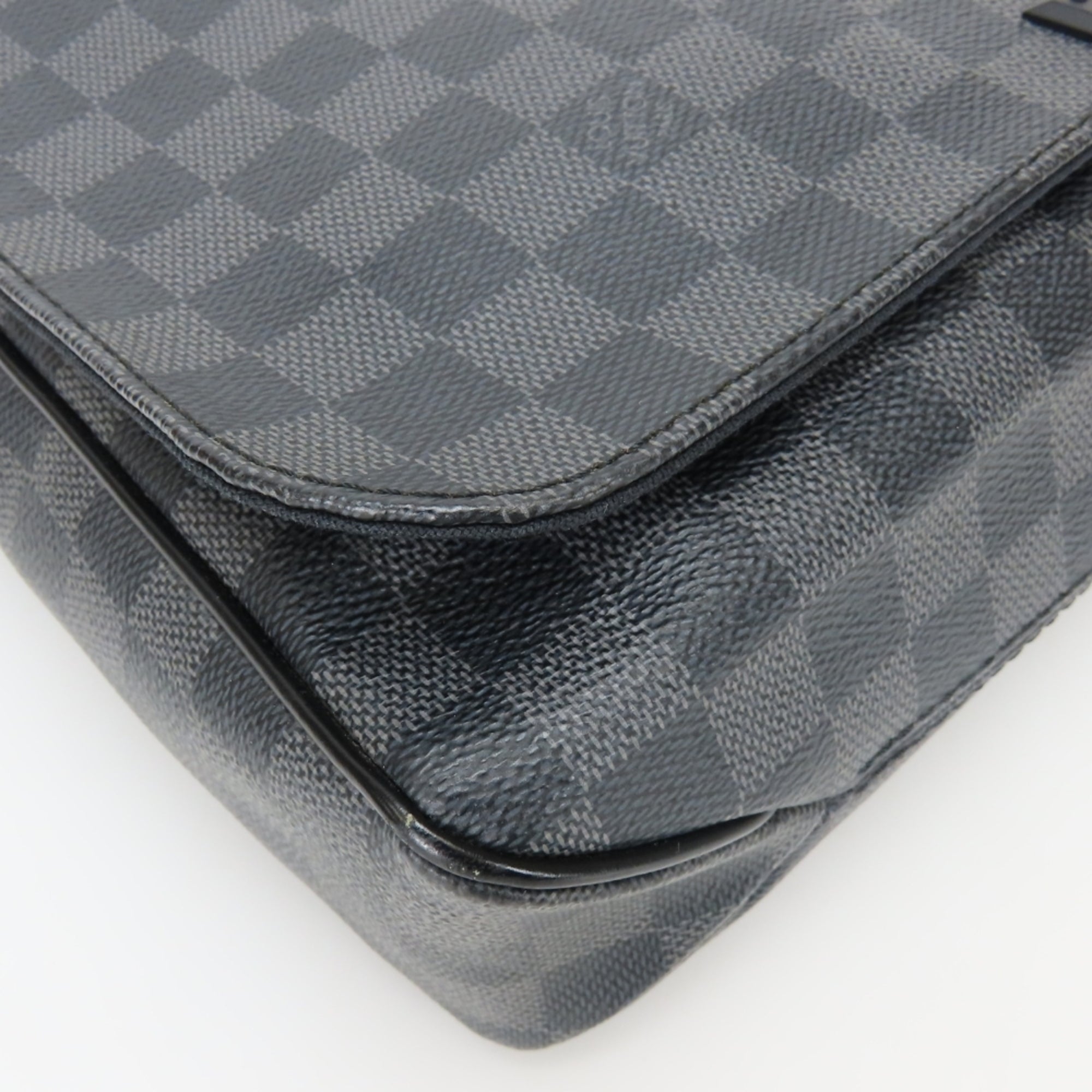 Louis Vuitton Black Gray Damier Graphite Shoulder Bag (Pre-Owned)