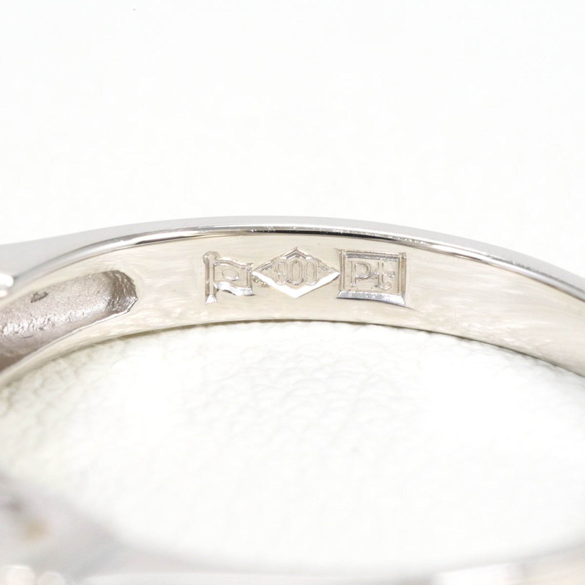 Unbranded Platinum Platinum 900 Band Ring (Pre-Owned)