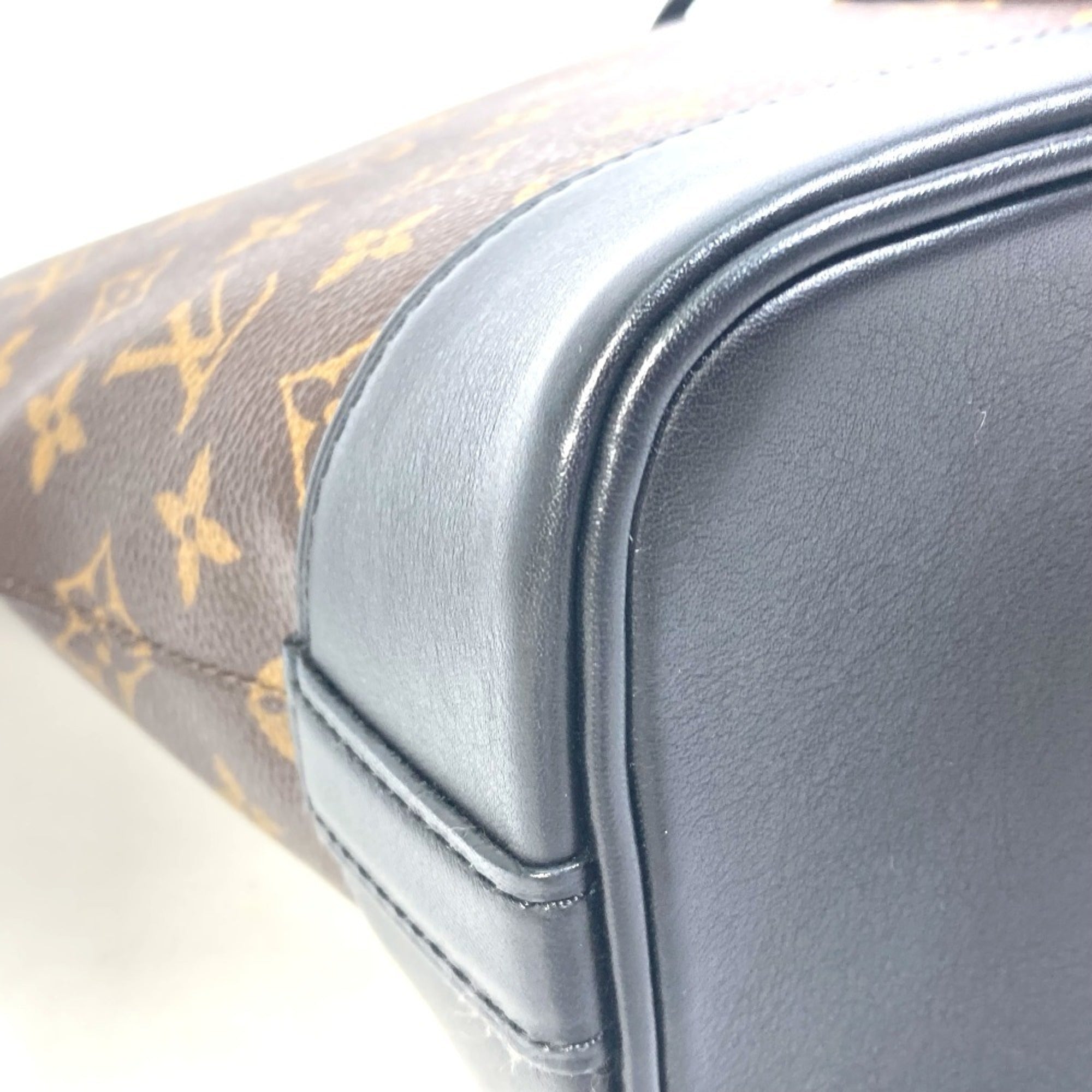 Louis Vuitton Black Brown Monogram Noir Monogram Leather Shoulder Bag (Pre-Owned)