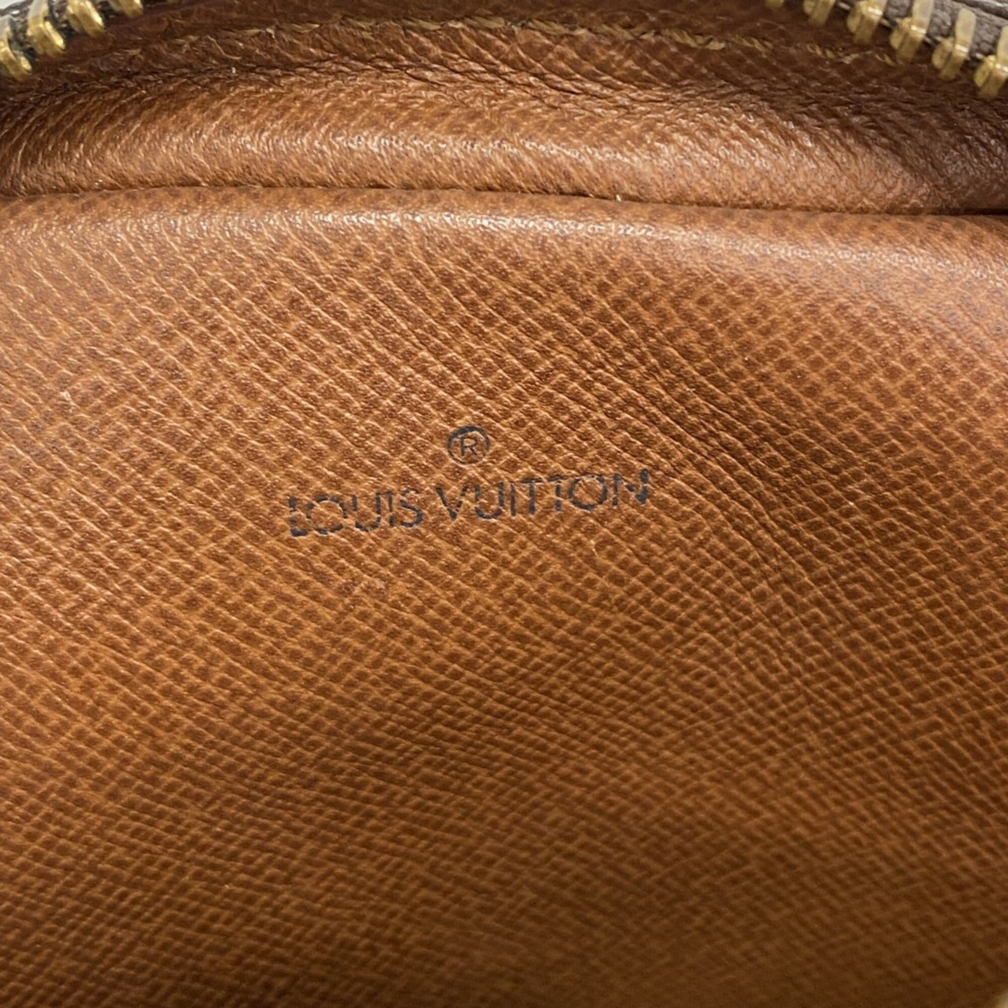 Louis Vuitton Brown Shoulder Bag (Pre-Owned)