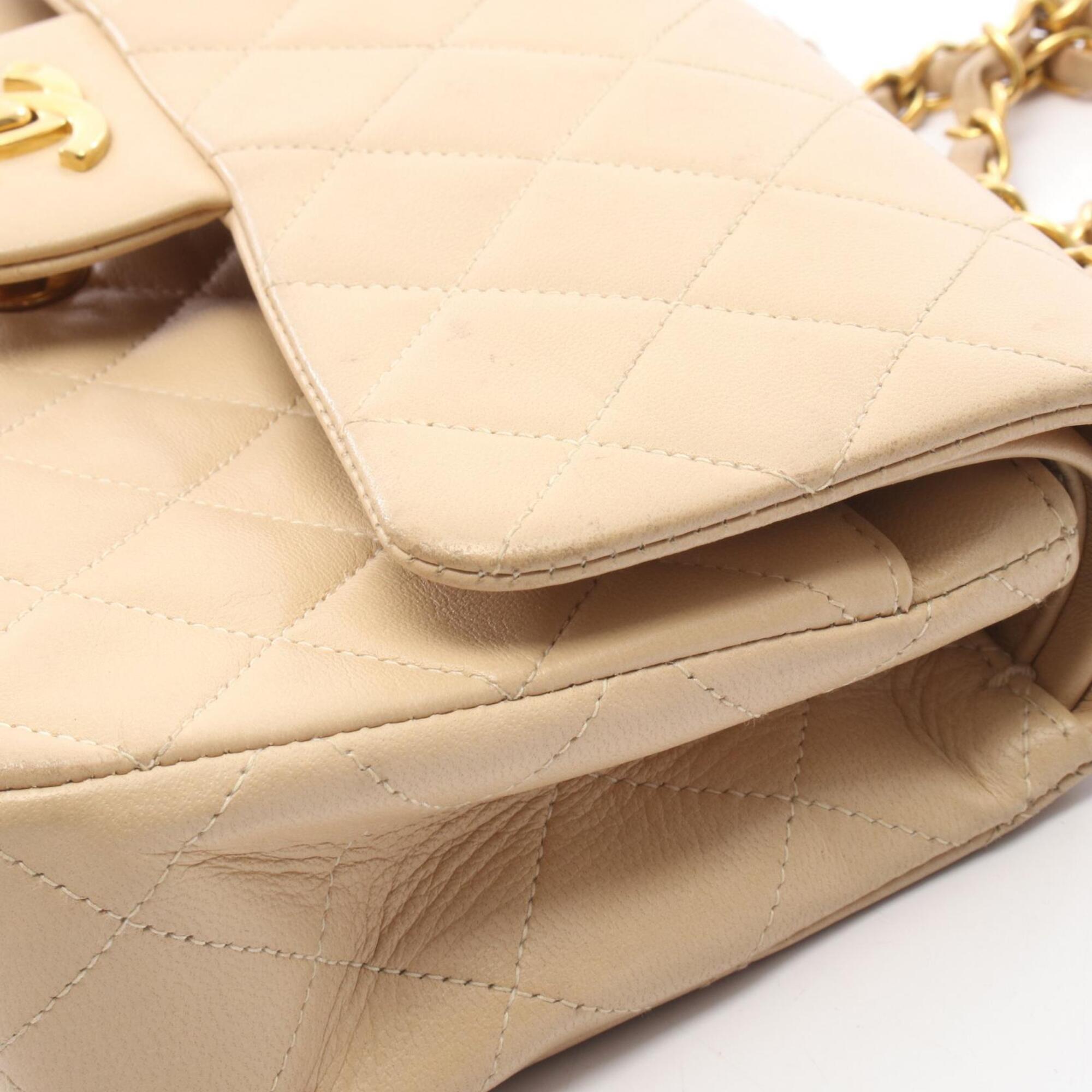 Chanel Beige Leather Handbag Shoulder Bag (Pre-Owned)
