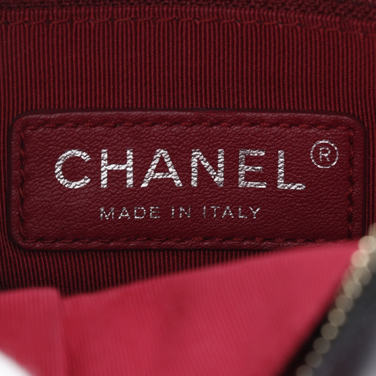 Chanel Black Leather Shoulder Bag (Pre-Owned)