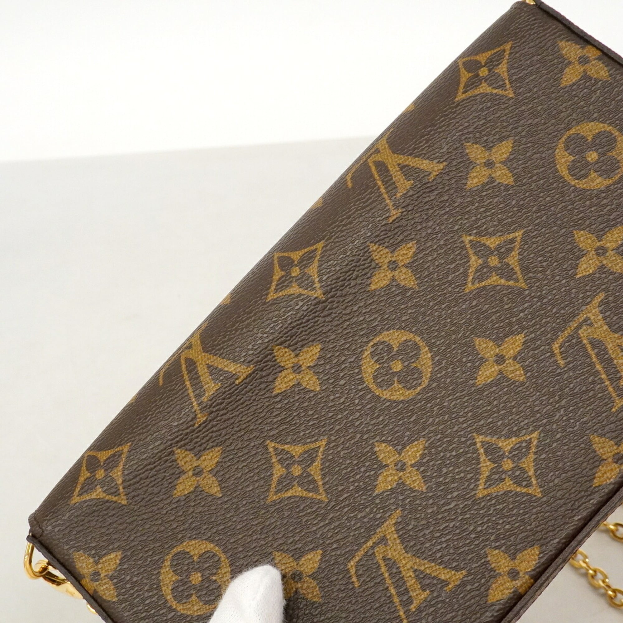 Louis Vuitton Brown Chain/Shoulder Wallet (Pre-Owned)