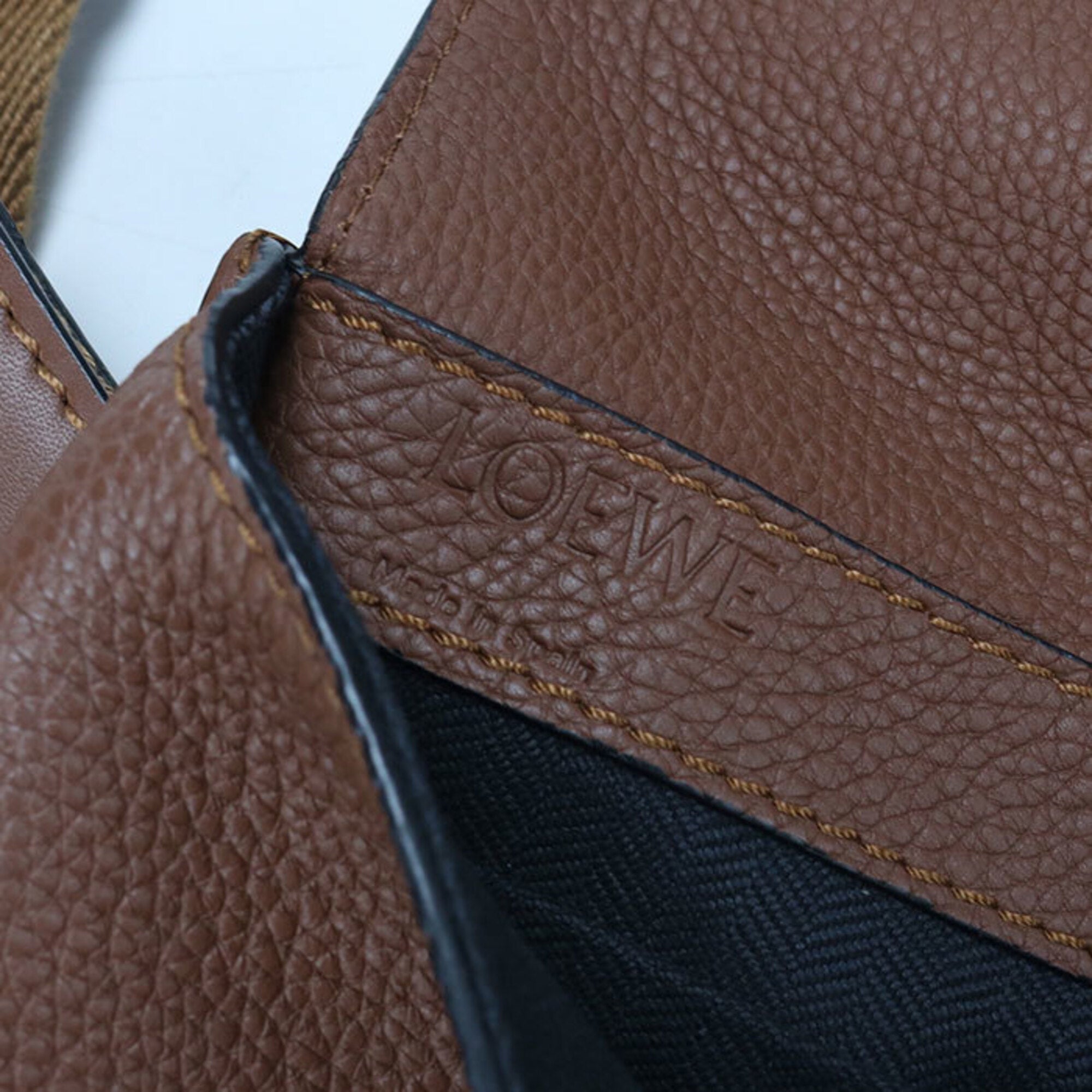Loewe Brown Leather Sling Bag (Pre-Owned)