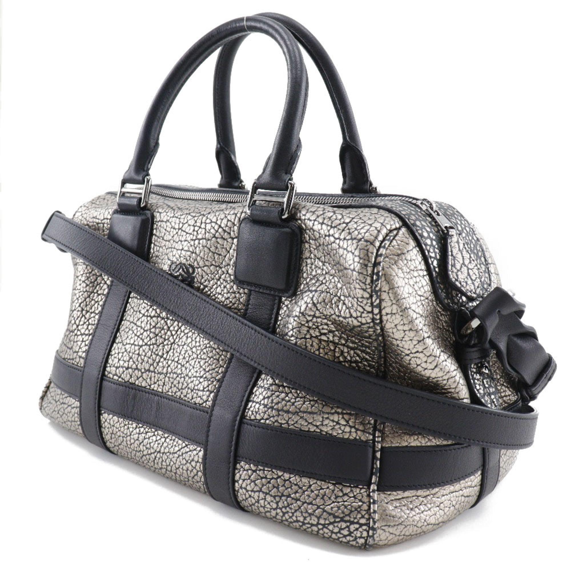 Loewe Black Leather Handbag (Pre-Owned)