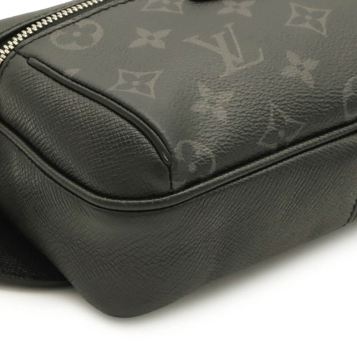 Louis Vuitton Monogram Eclipse Noir Monogram Eclipse Taiga Leather Fanny Pack (Pre-Owned)